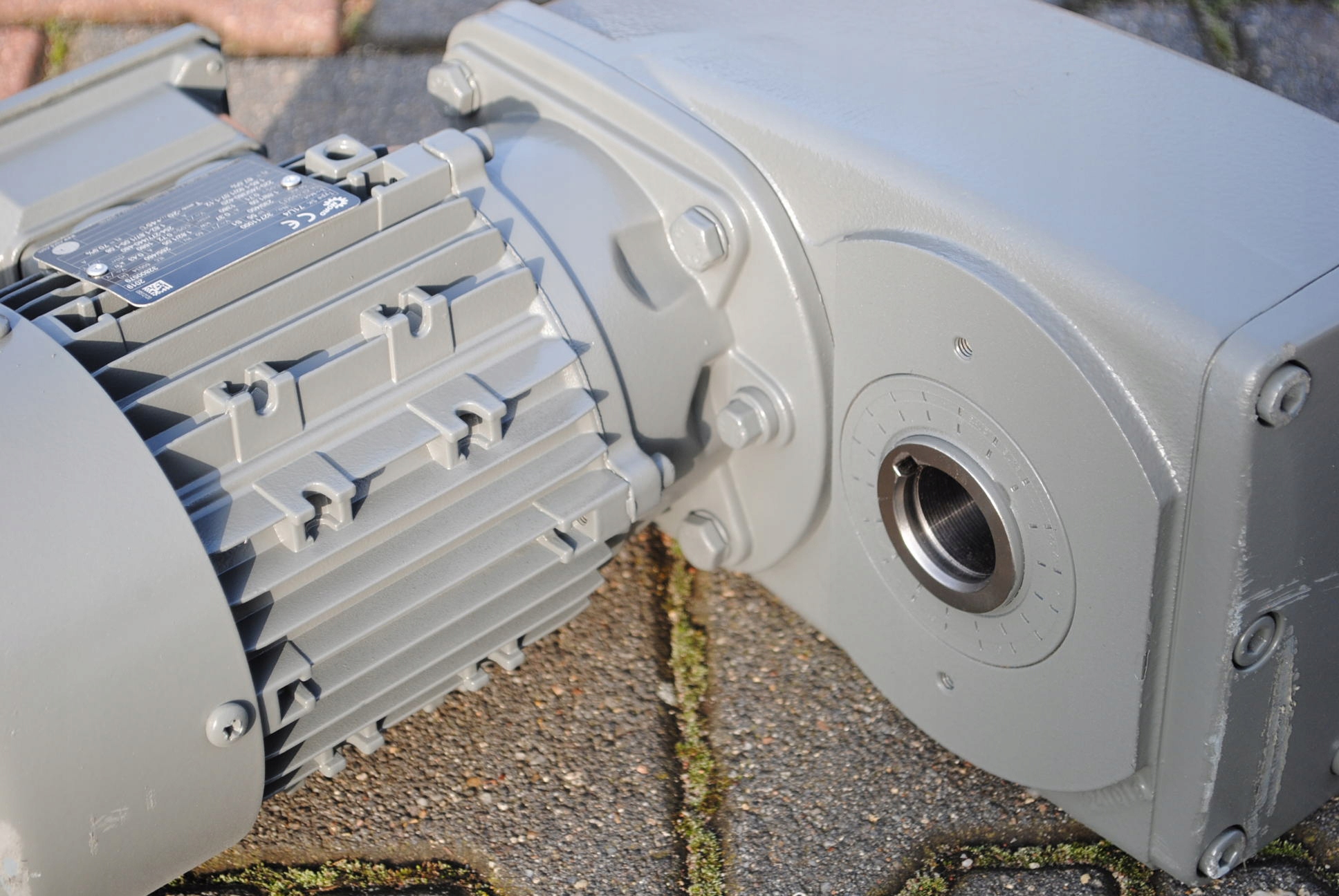 Motoreduktor 0.37kw. 17obr./min.. Firmy Nord Model L