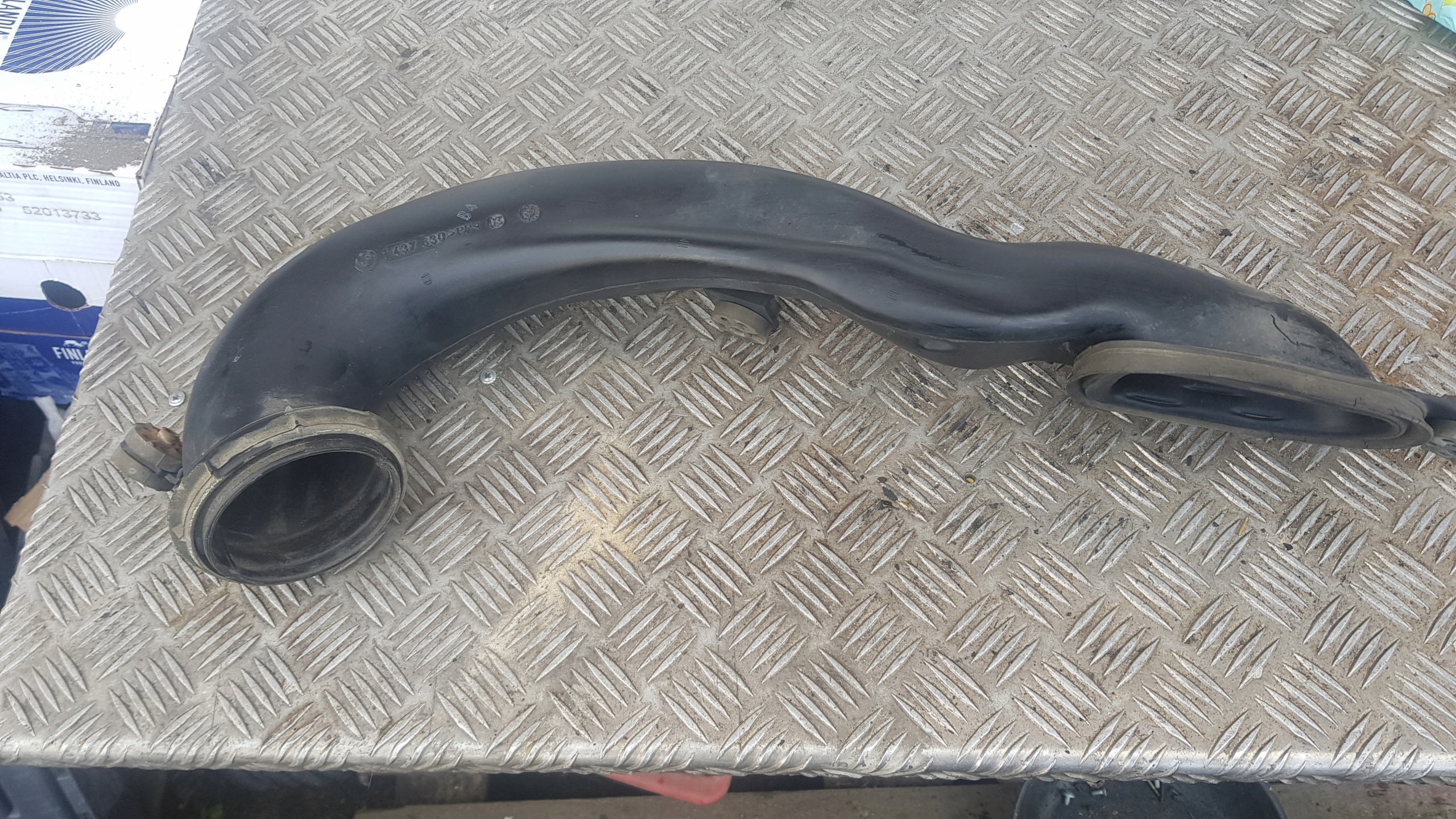 BMW E39 air hose pipe DOLOTOWA 2.5 1437630