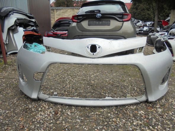 ПЕРЕДНИЙ БАМПЕР TOYOTA YARIS II 2012-ГИБРИД PDC