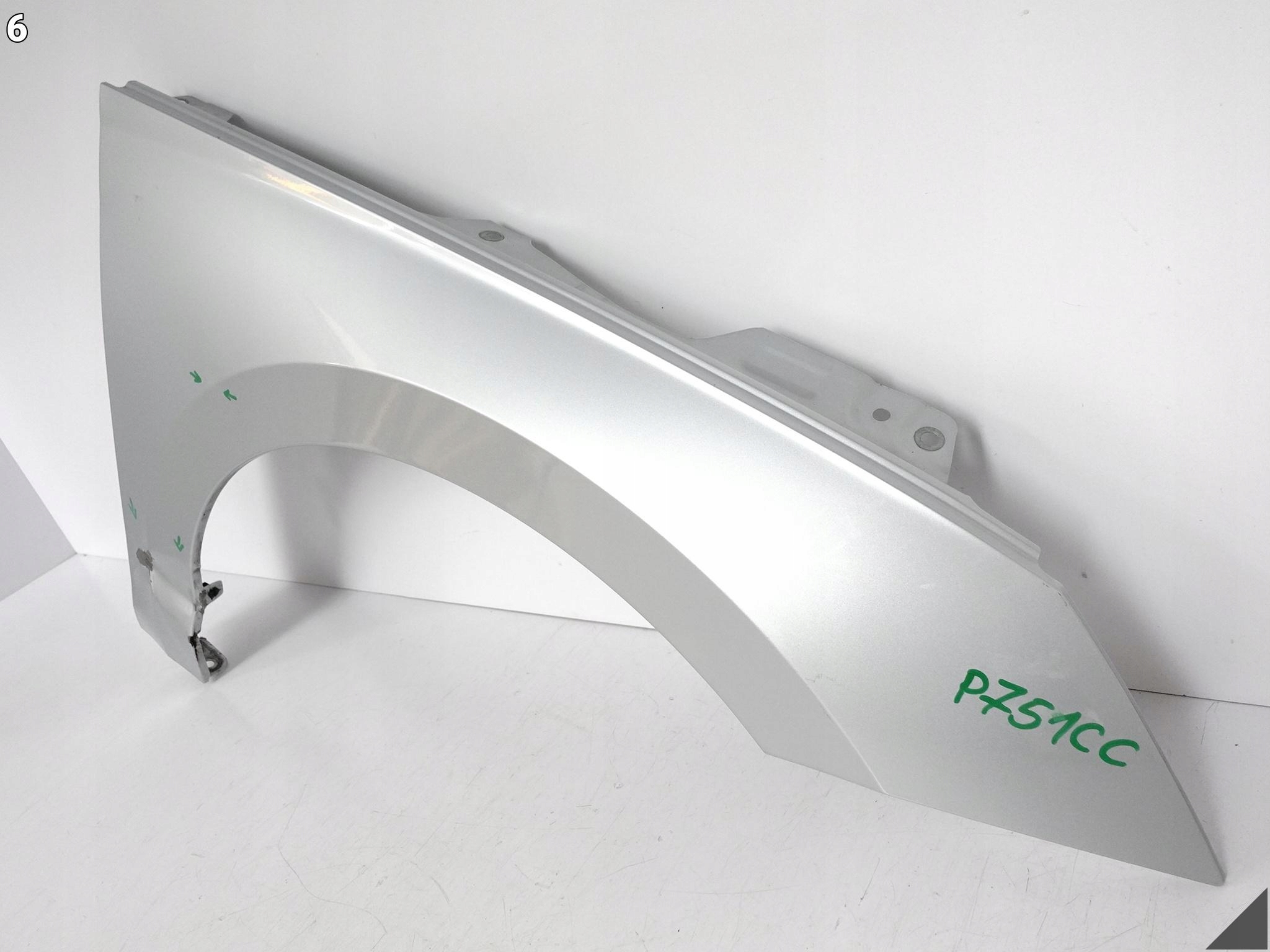 SKODA OCTAVIA IV (4 GENERACJA) 5E3 20- fender FENDER right front