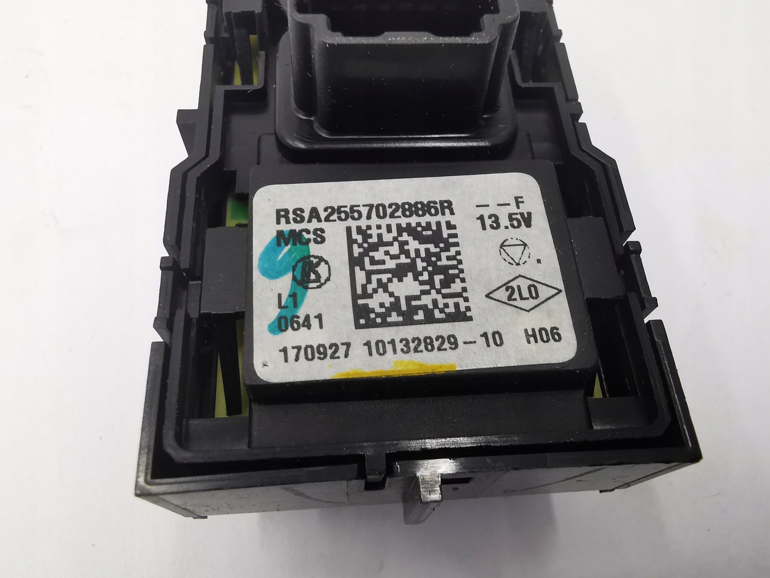 bouton bouton mécanisme rétroviseur RENAULT CAPTUR 255702886R