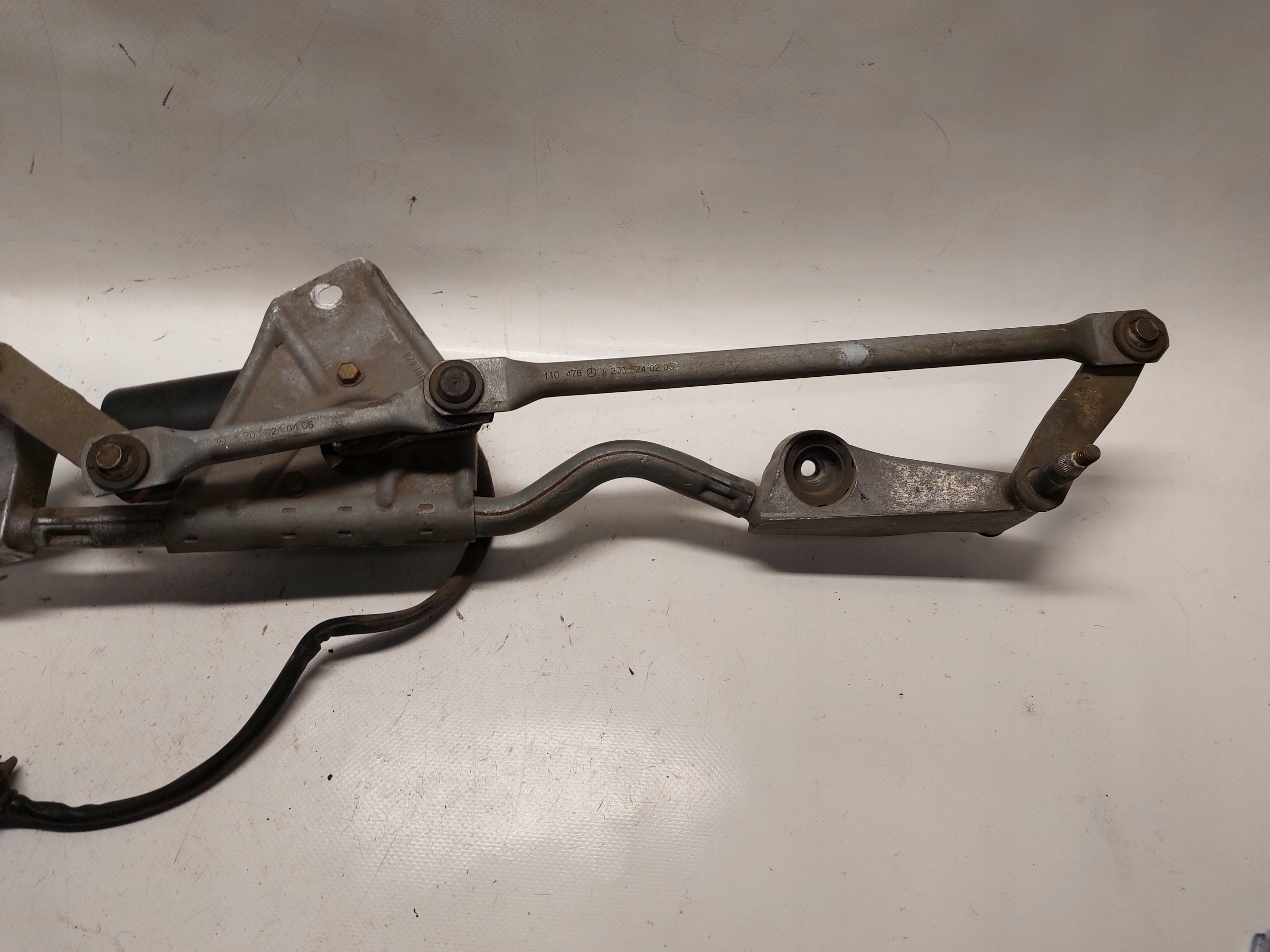Mercedes W203 wiper mechanism front 4 PIN