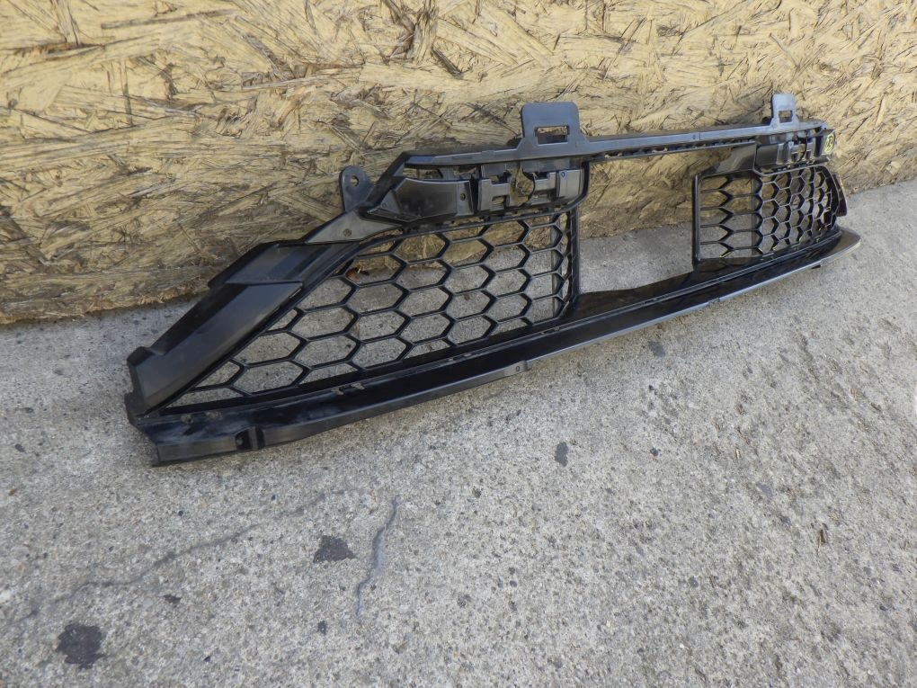 AUDI A6 S6 E TRON 85E S LINE 24- grid of a bumper front