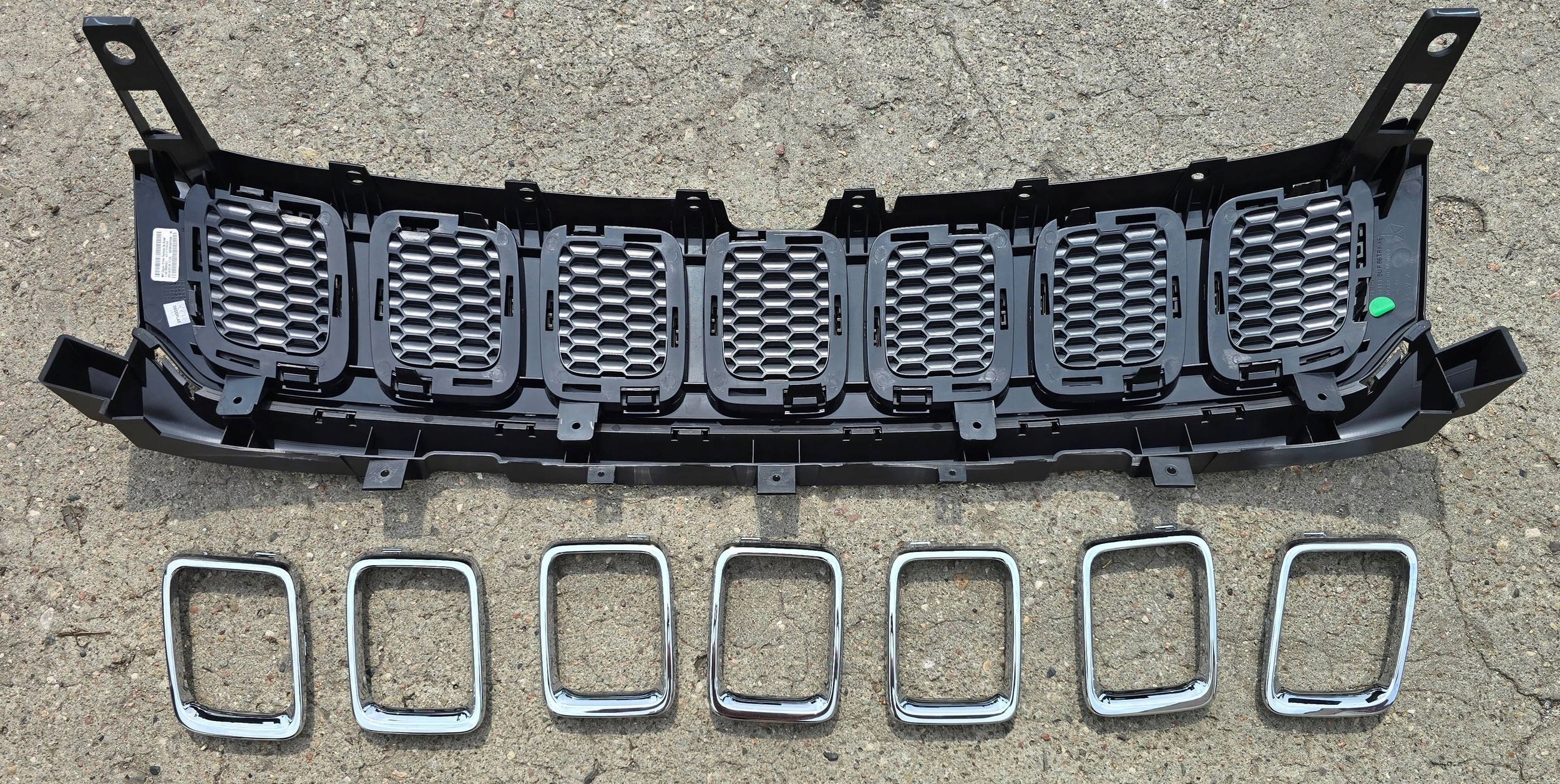 Jeep Compass 2016 front grille radiator / grill