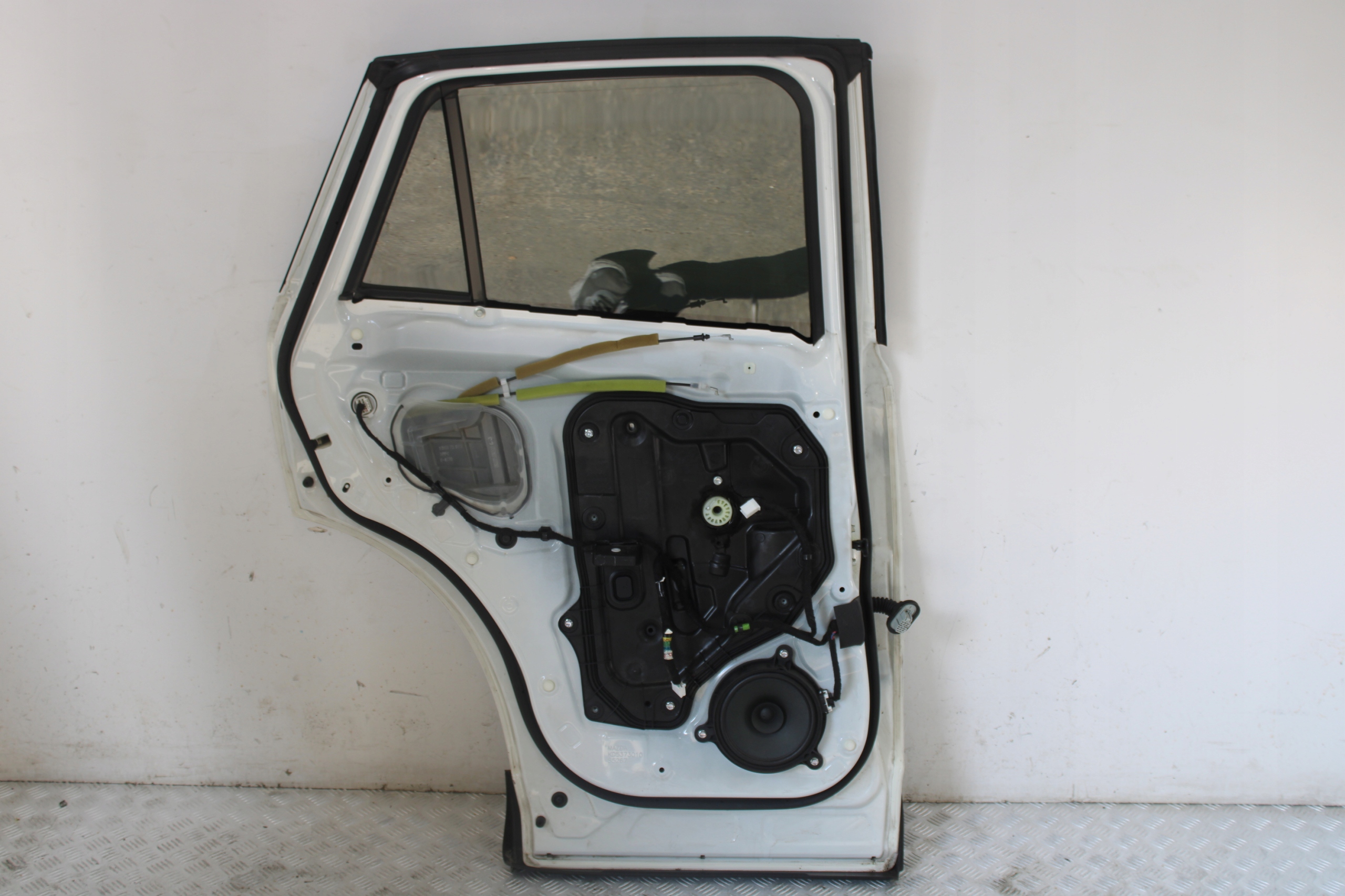 door left rear part left rear. MAZDA CX5 KD 2,2D