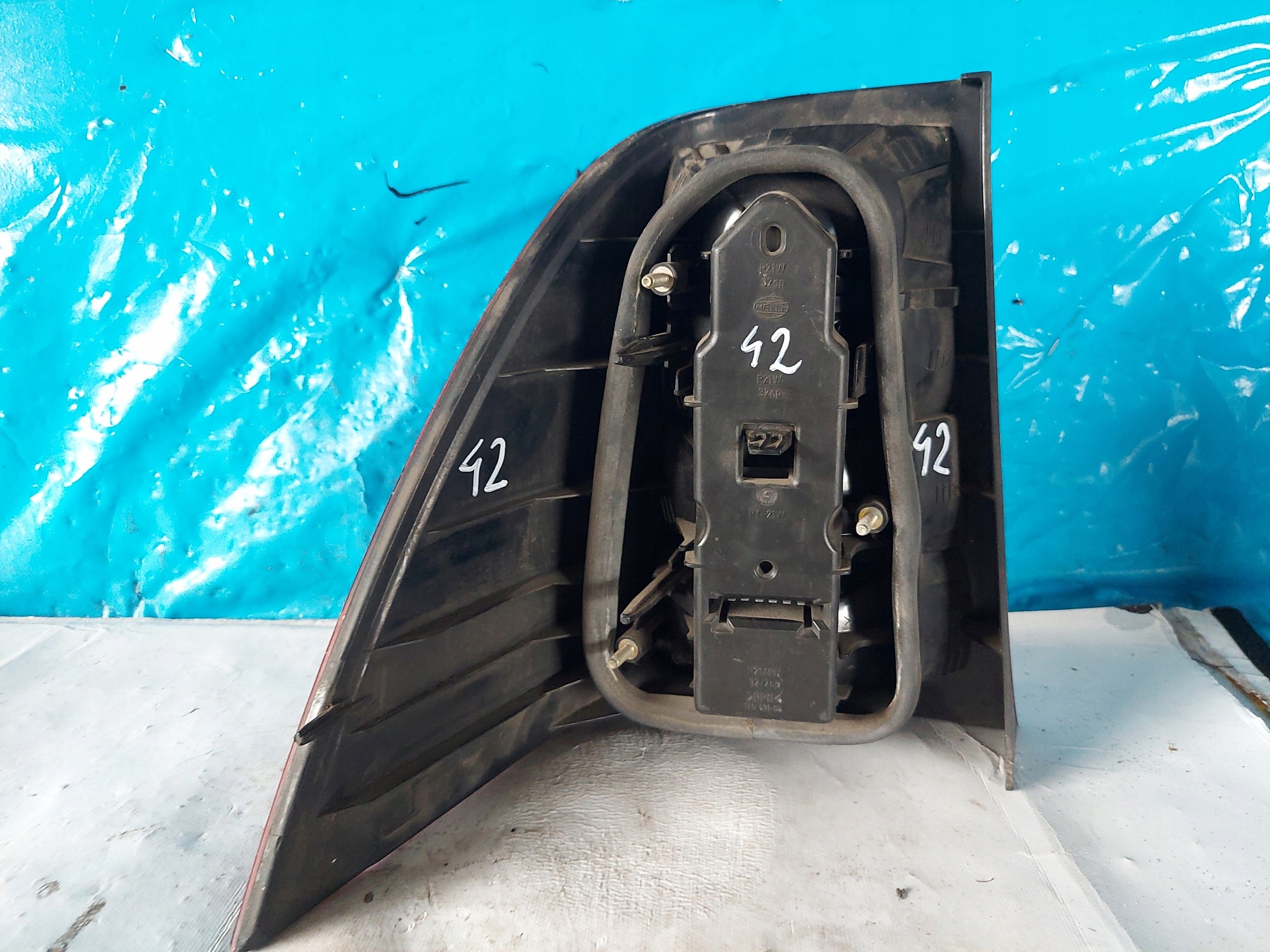 light MERCEDES W202 KOMBI 2028204064 right rear part