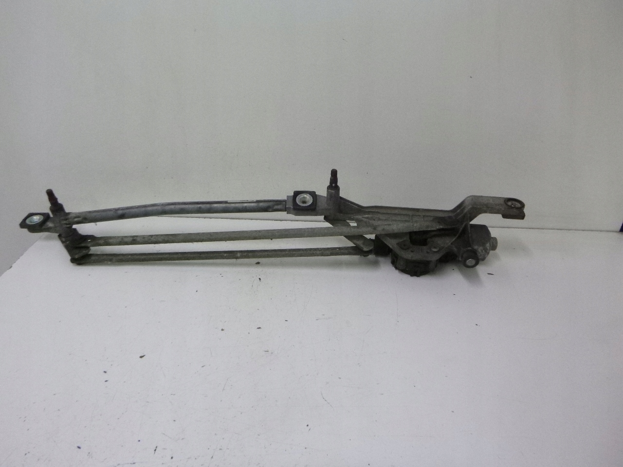 wiper mechanism front Ford Focus II 05r.