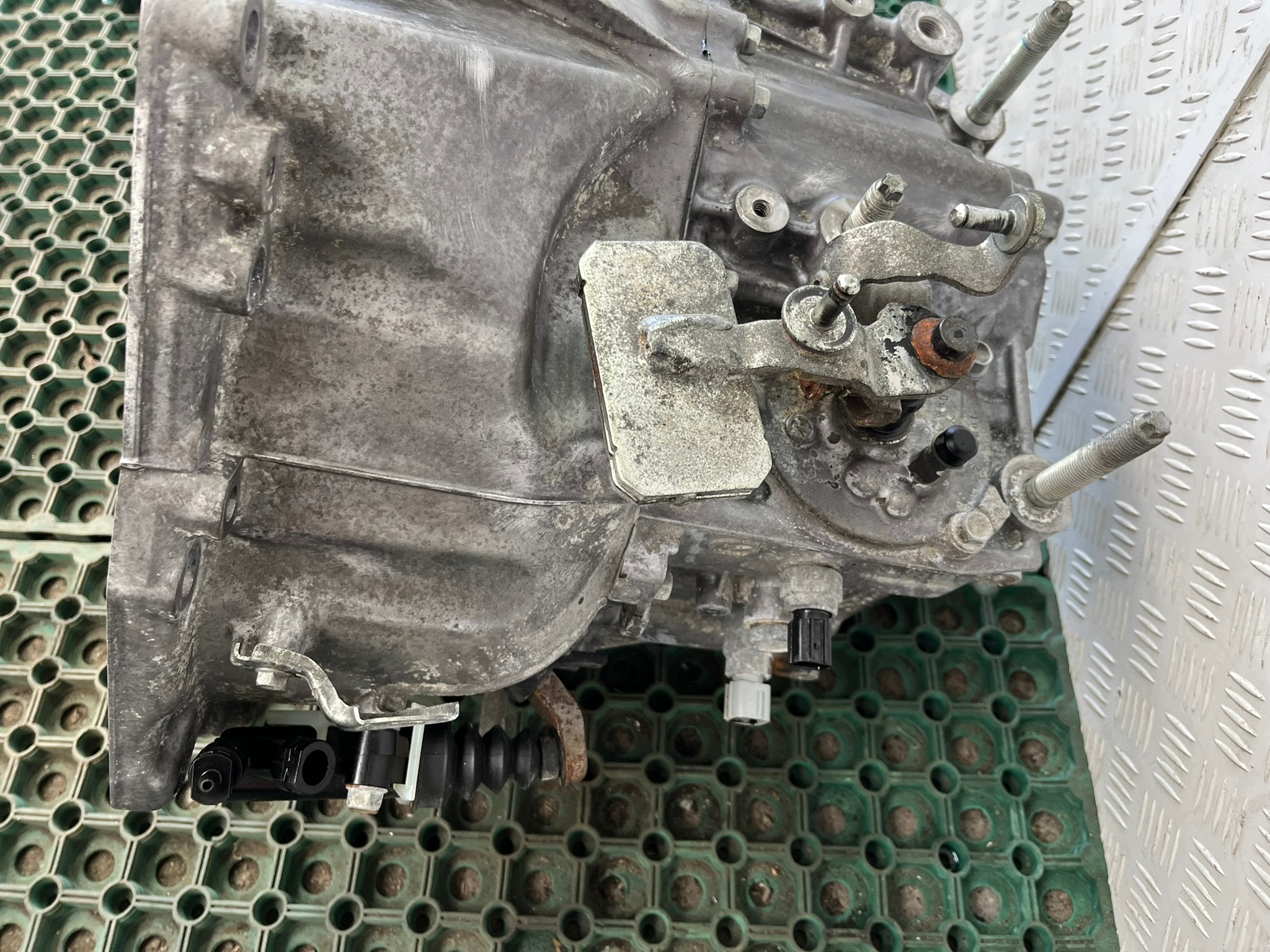 MAZDA 3 BM 13-17 2.2D SH01 CAMBIO manuale D6040 3TH0905102 ED FA
