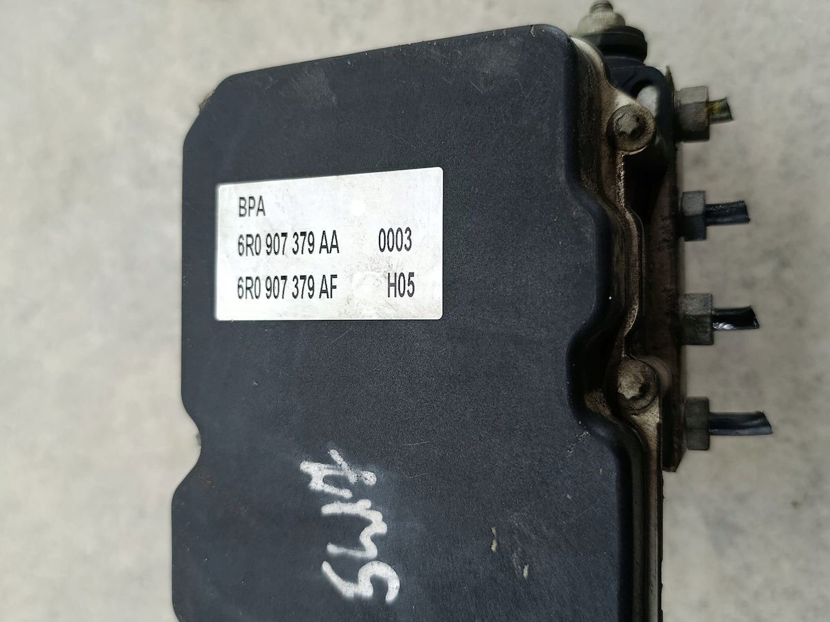 насос ABS SKODA FABIA II 6R0614517T 6R0907379AA 6R0907379AF 0265239006 1.2