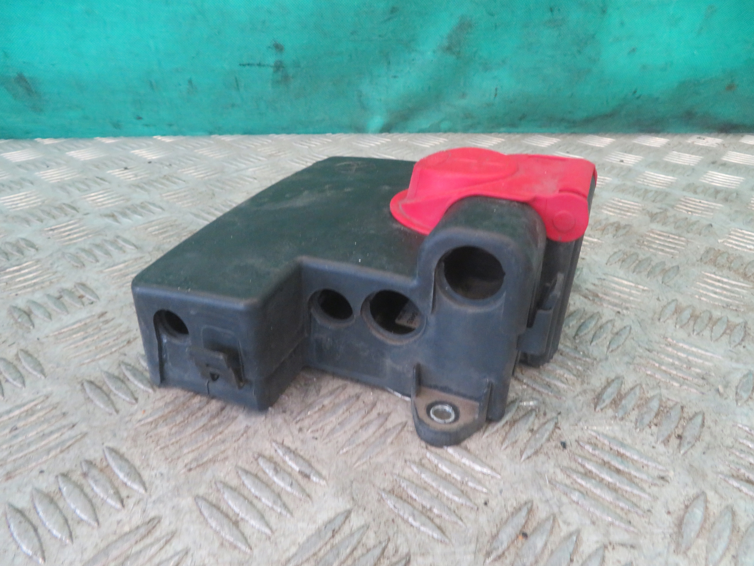 Borne Positif IVECO DAILY 2.3 21R