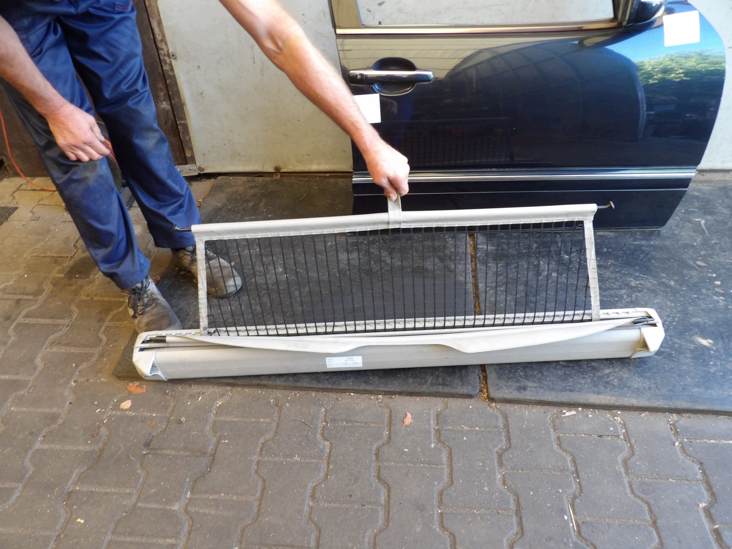 Mercedes W 210 blinds boot kombi