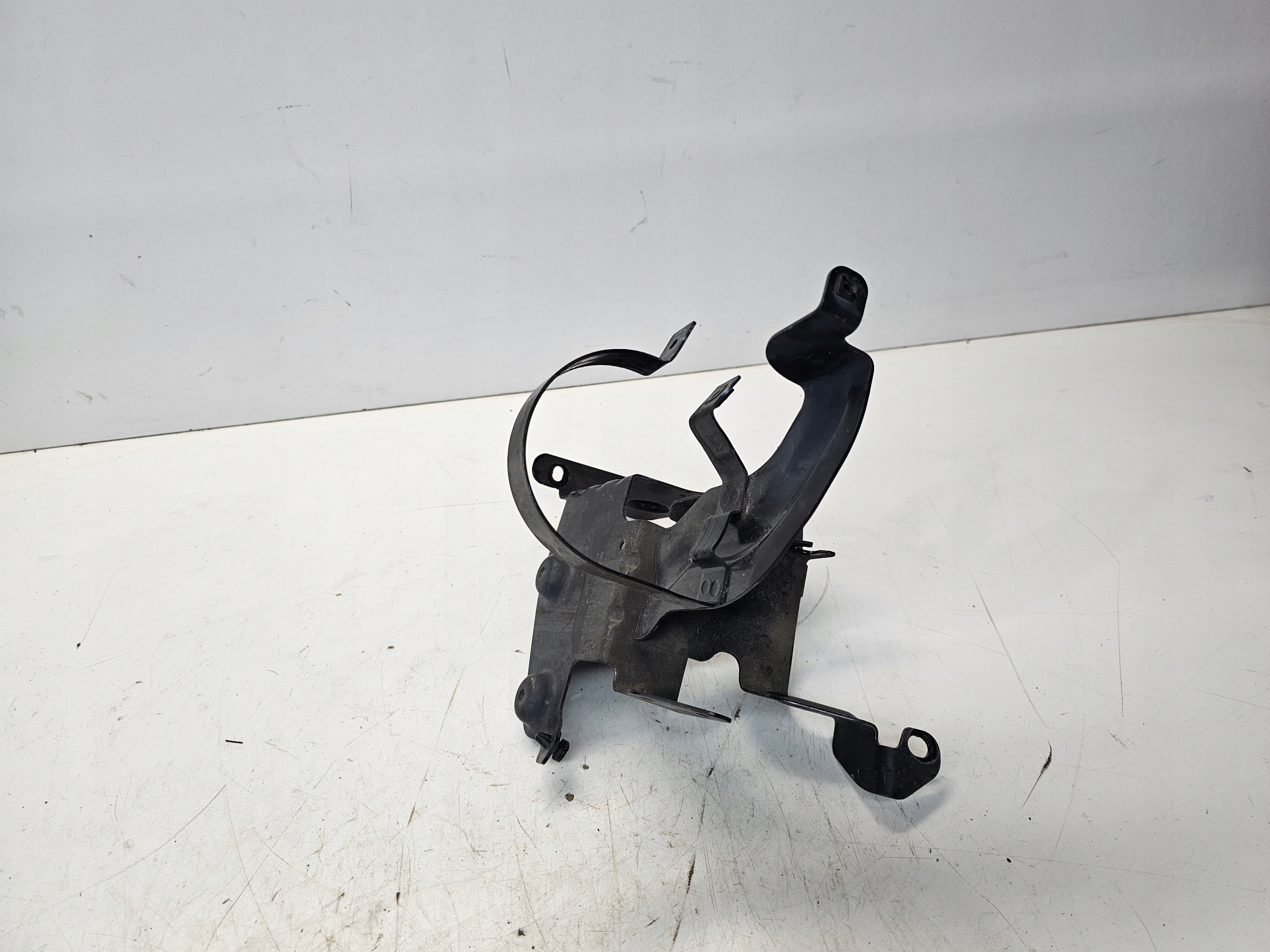 STAFFA POMPY ABS ESP AUDI A6 C6 4F0614119M