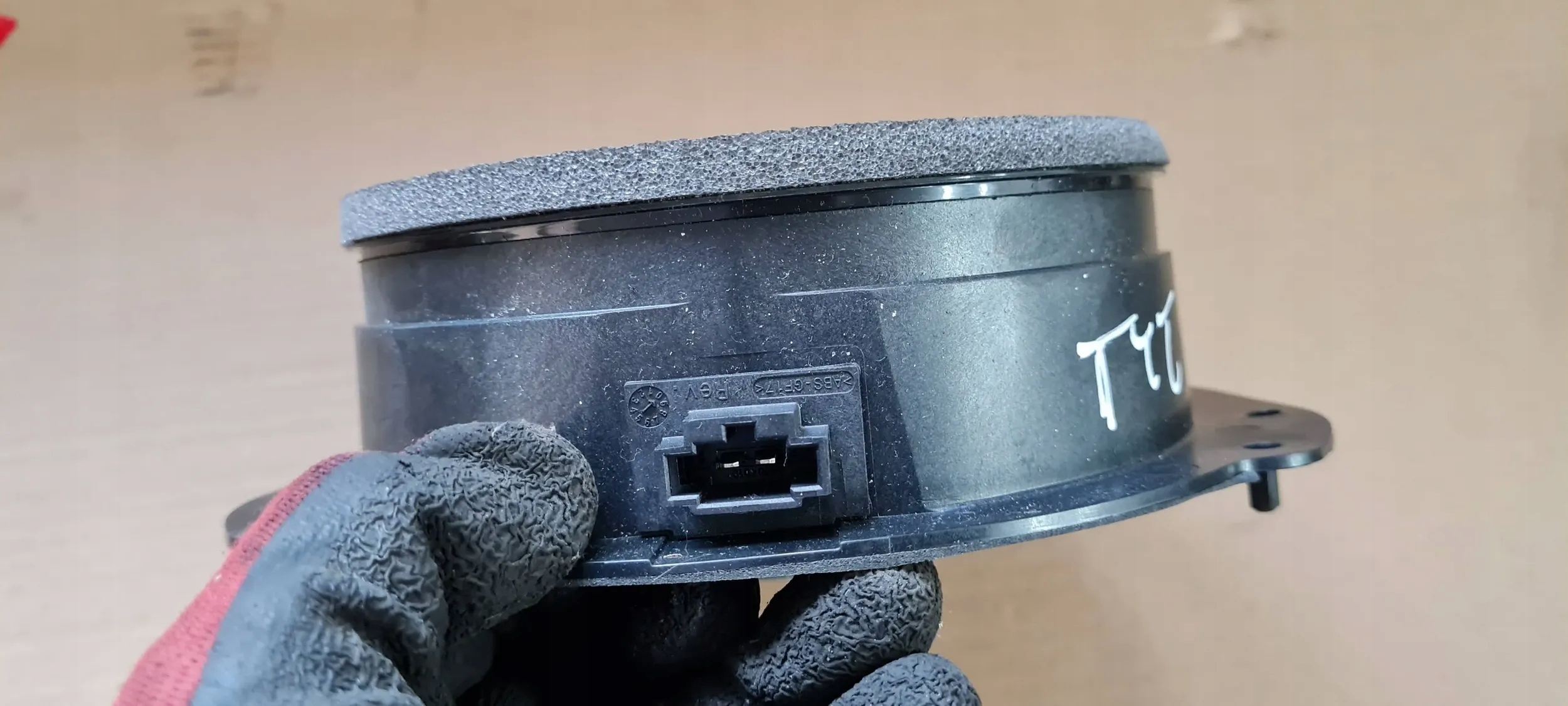 A4 B9 8W hangszóró ajtó far hátsó A5 8W VW AUDI
