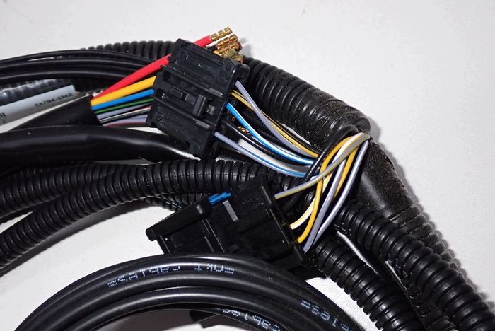 DUSTER RENAULT wiring bundle haka 8201443157