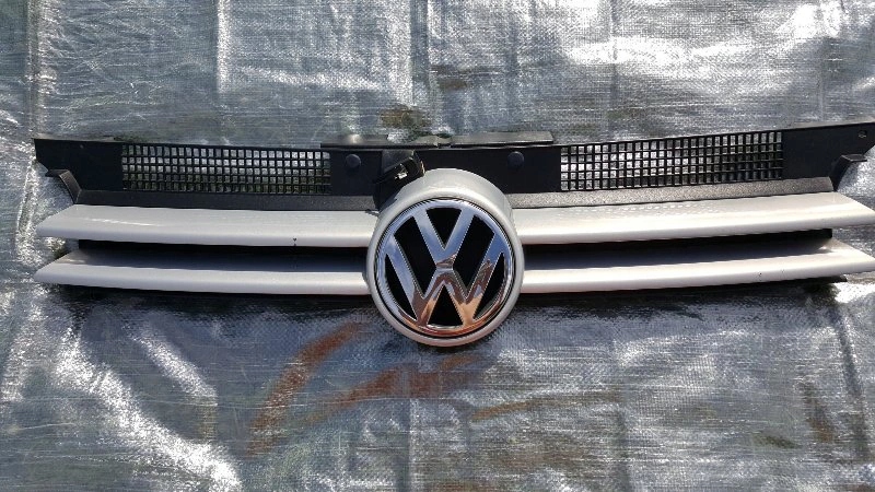 VW WV GOLF IV GRILL ATRAPA CHŁODNICY ORYGINAŁ