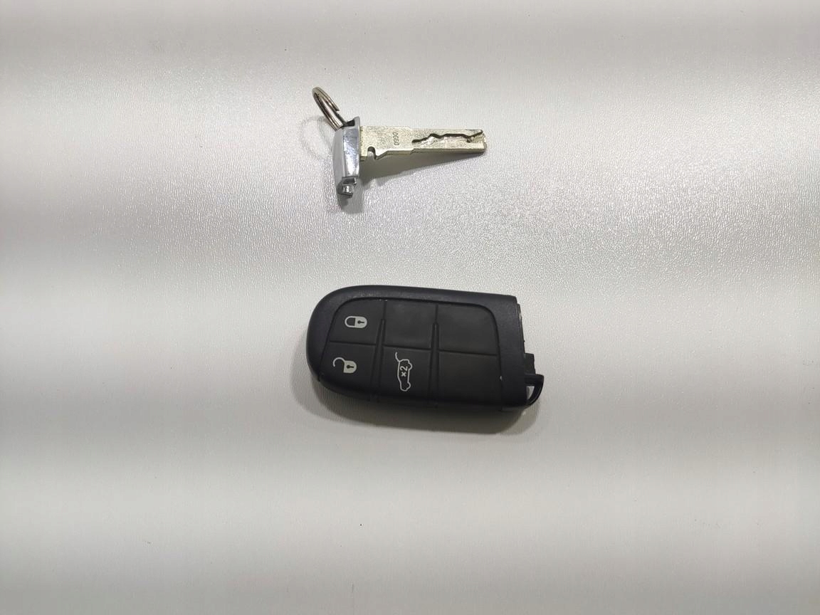 klíček PILOT obal JEEP COMPASS II LIFT 2020-2025 68417826AA