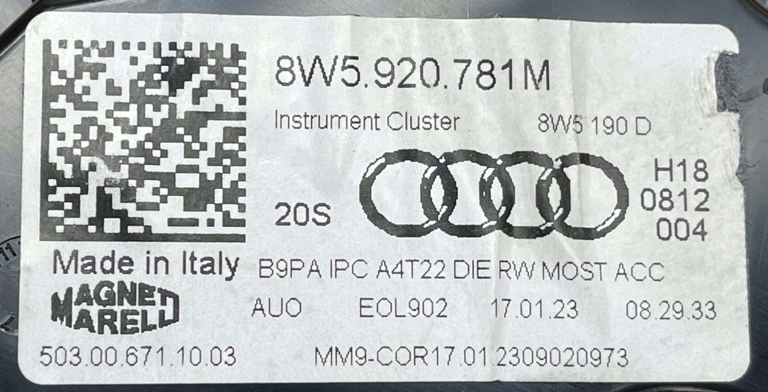 A337 AUDI A4 B9 dials dials PREDKOSCIOMIERZ 8W5920781M