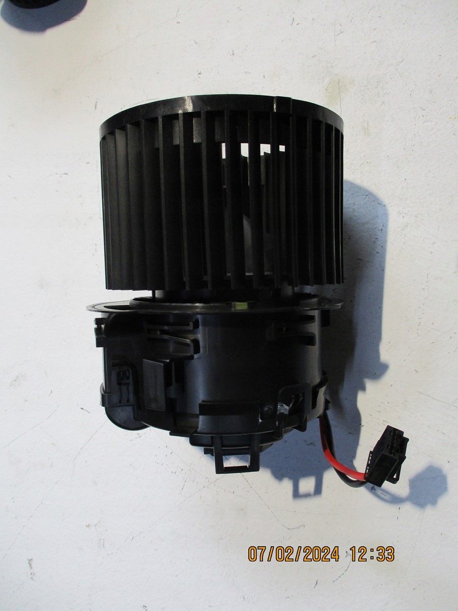ventilátor topení PEUGEOT 408