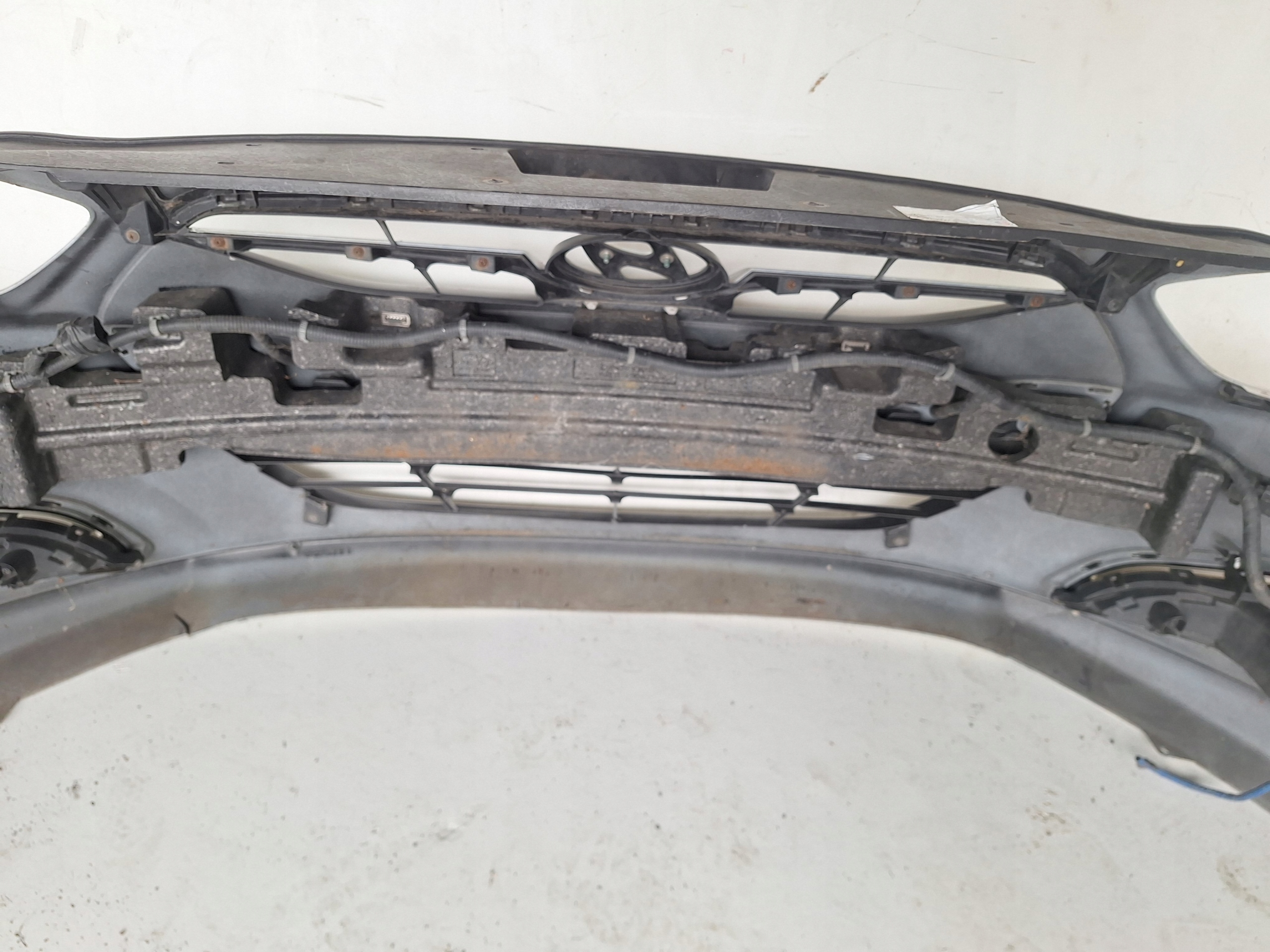 HYUNDAI I40 12-15 bumper + PDC