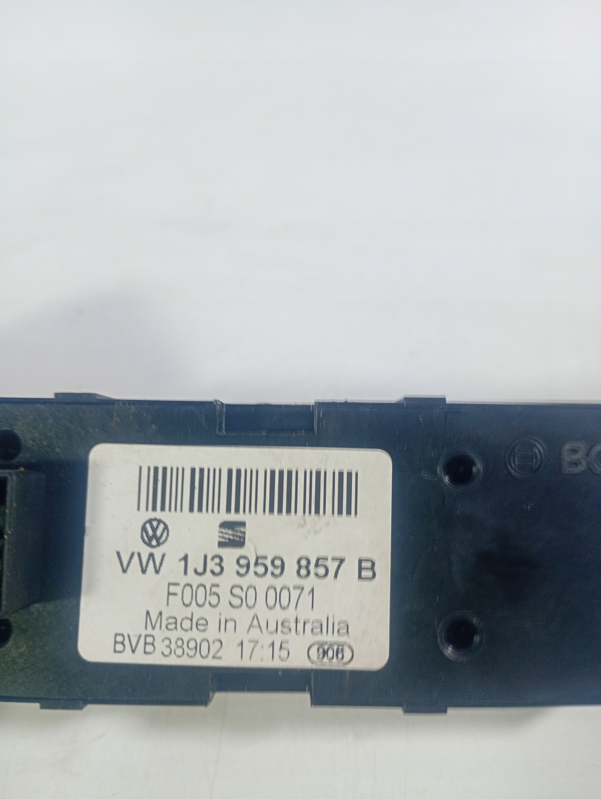 VW PASSAT B5 FL 00-05 switch window control switch left OE 1J3959857