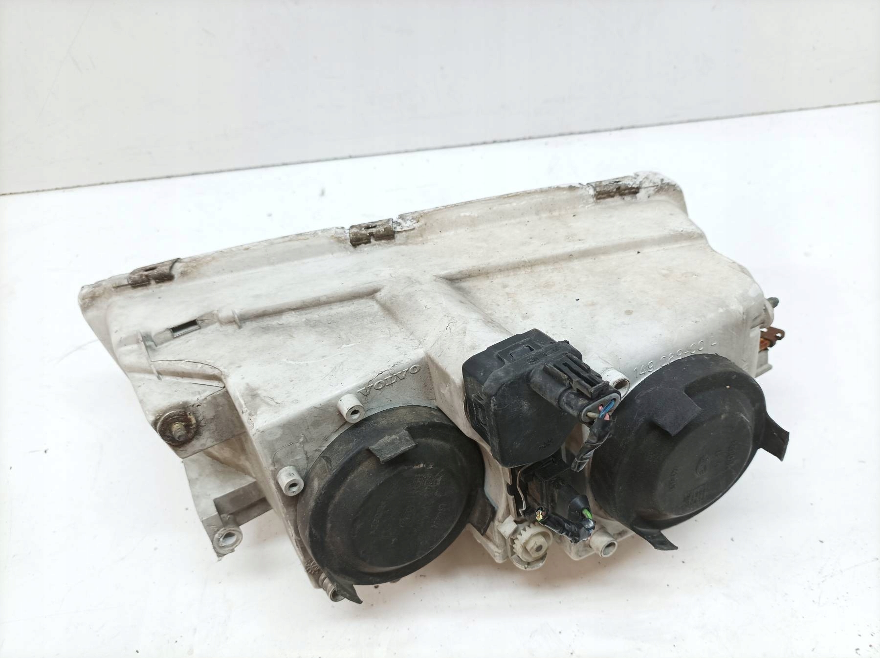 light front left LIFT 30692878 Volvo V40 and (1995-2004)