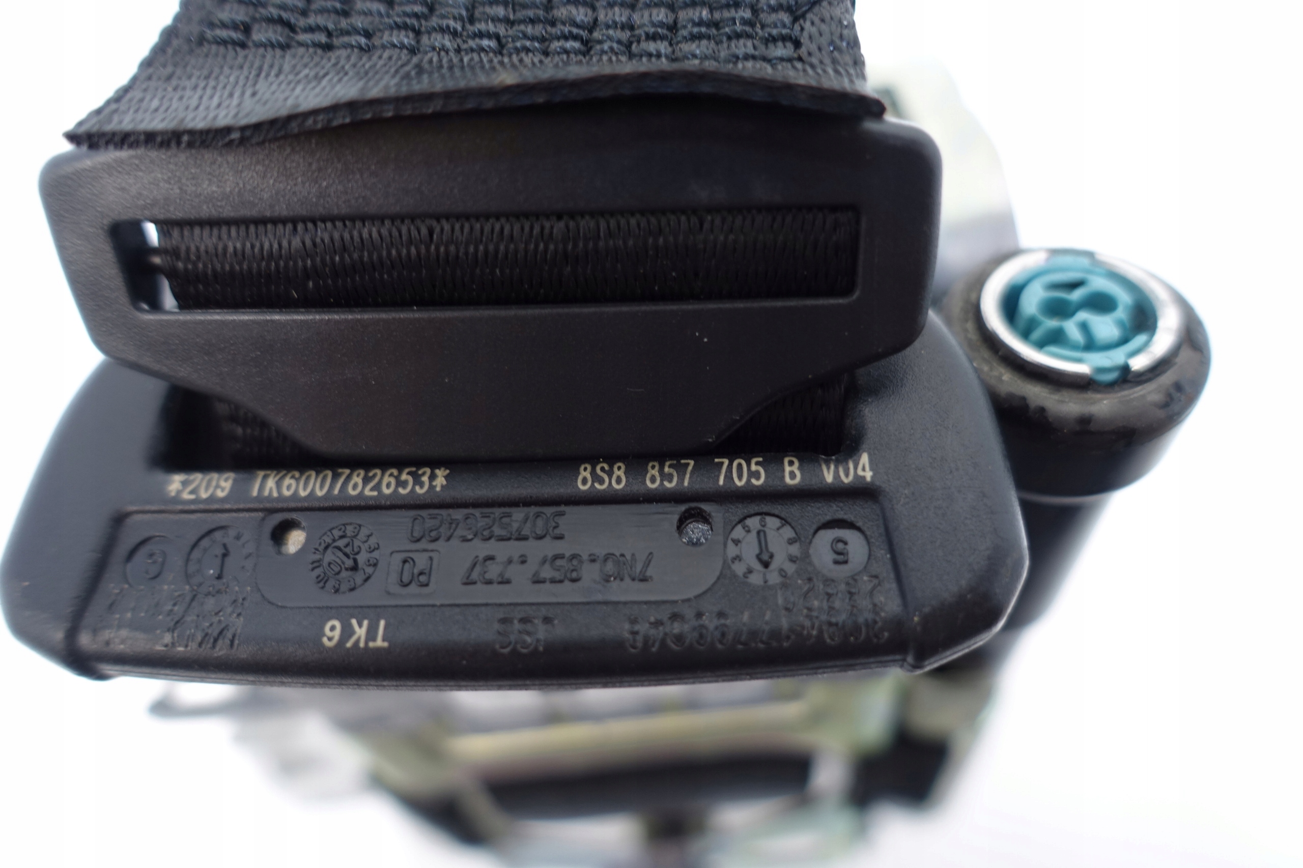 ремень передний левый Audi тт 8S8857705B