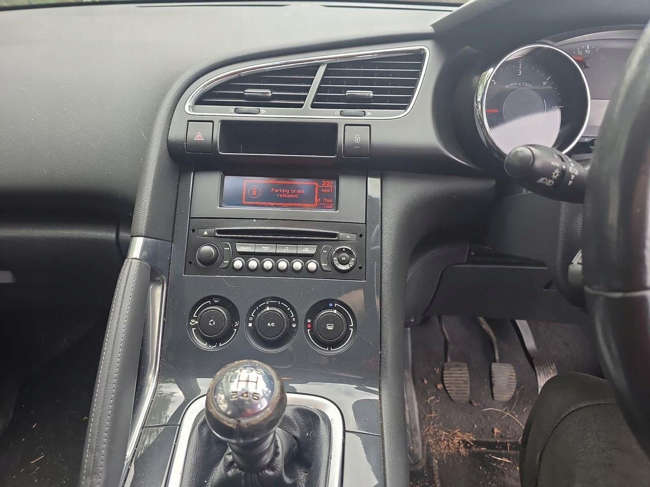 display Peugeot 3008 1 2012 9678491880