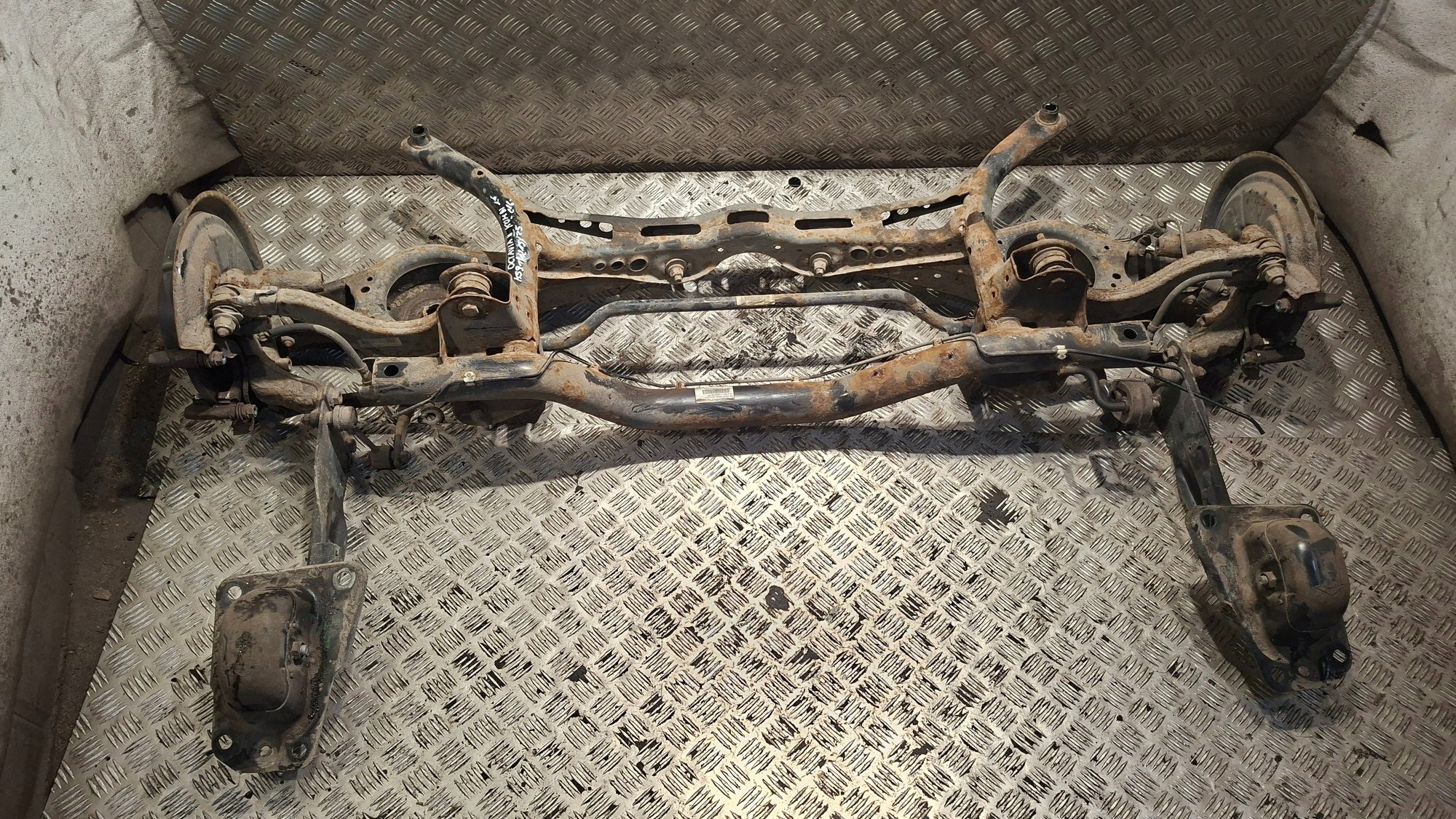 Achsträger heck SKODA OCTAVIA II KOMBI