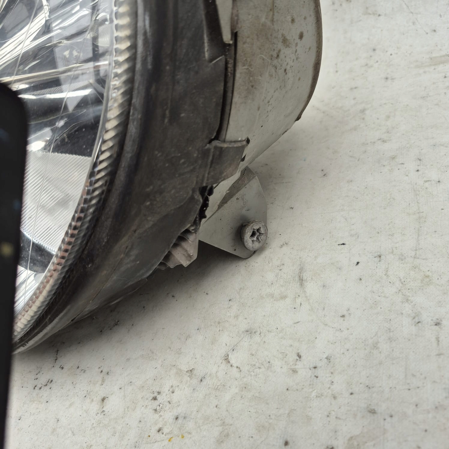 MERCEDES C KLASA W203 LIFT 04-07 light left front front