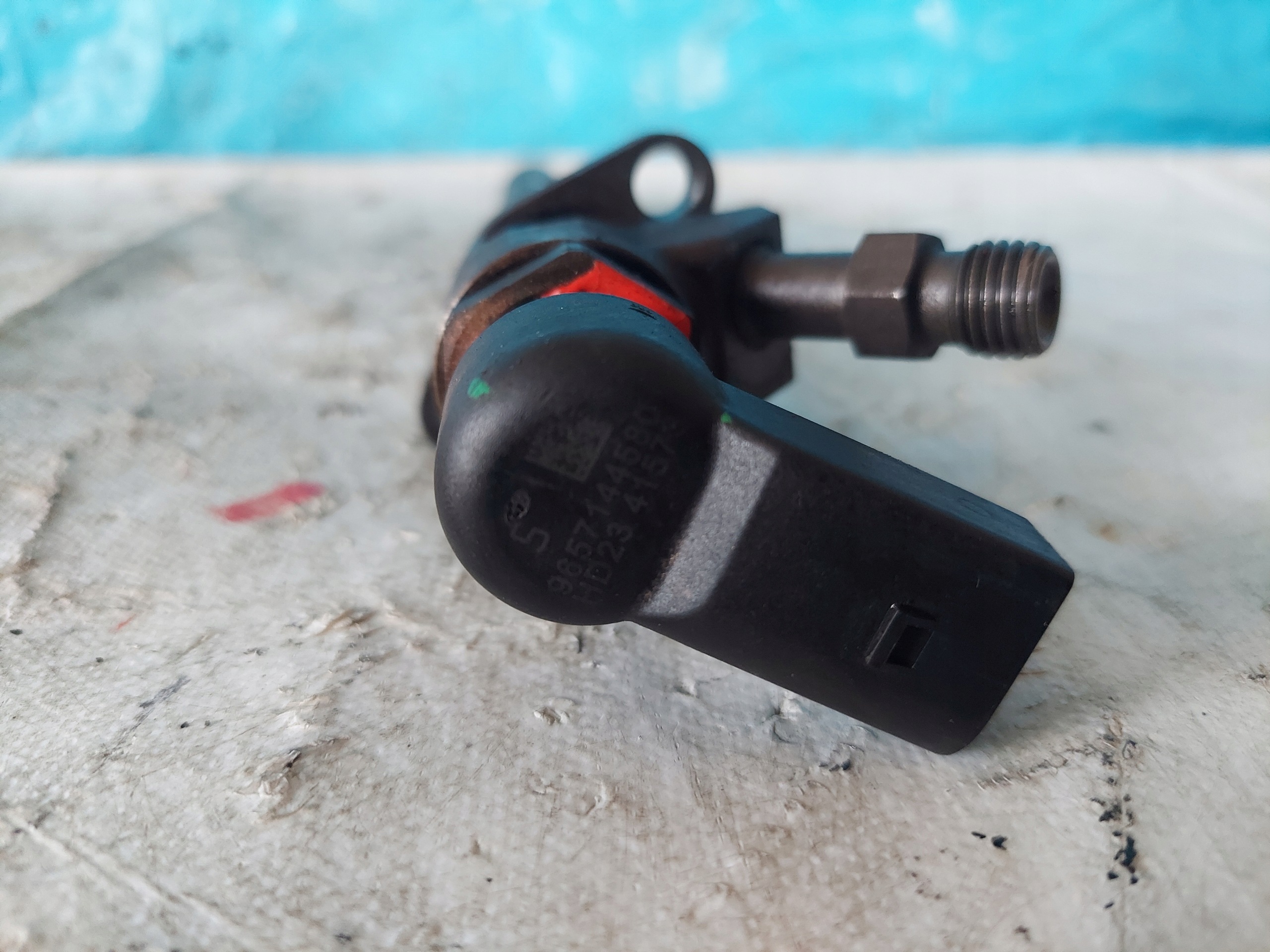 injector V50 FOCUS II SIEMENS 2.0 TD 9857144580