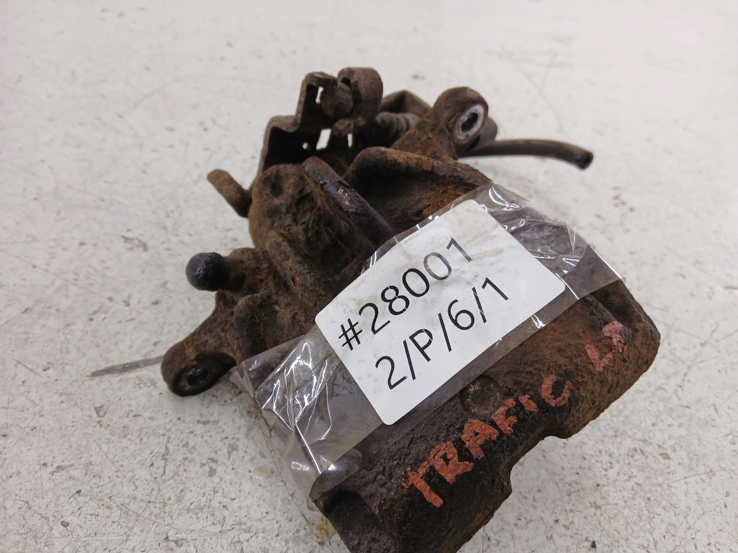 RENAULT TRAFIC II caliper brake left rear part