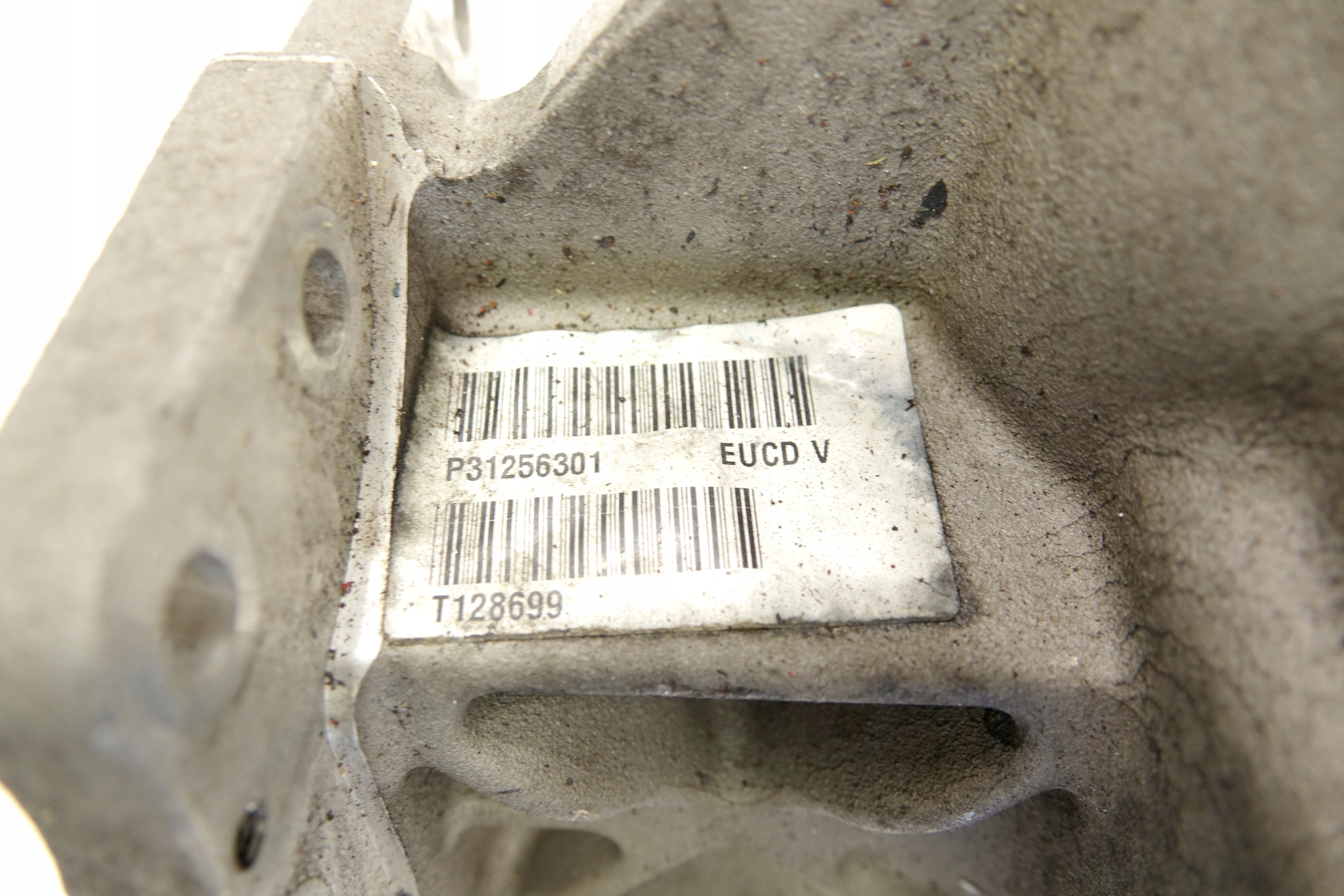 REDUKTOR gearboxes VOLVO V50 S40 II 2.4 D P31256301