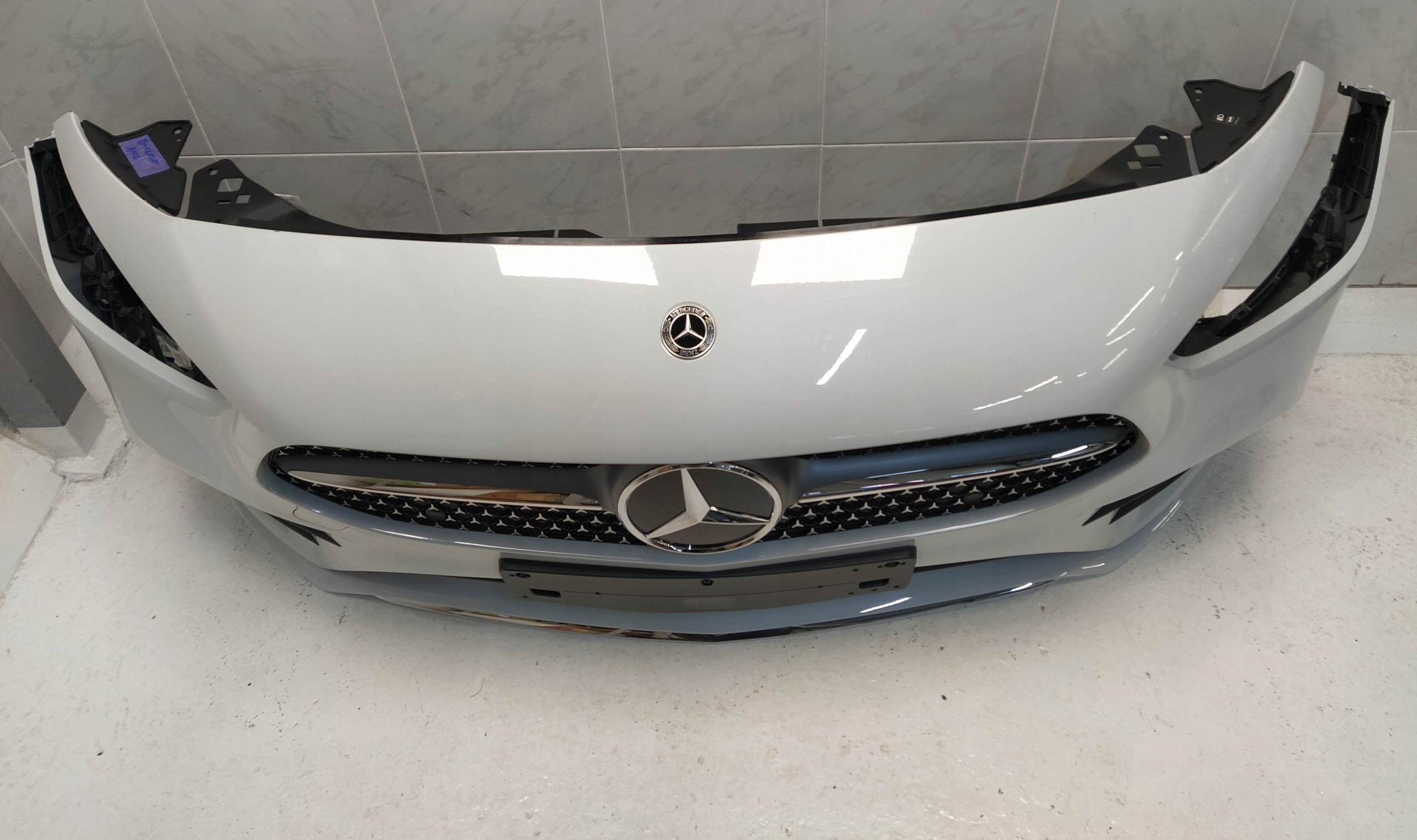 MERCEDES B KLASA W247 247 AMG bumper front front 6XPDC