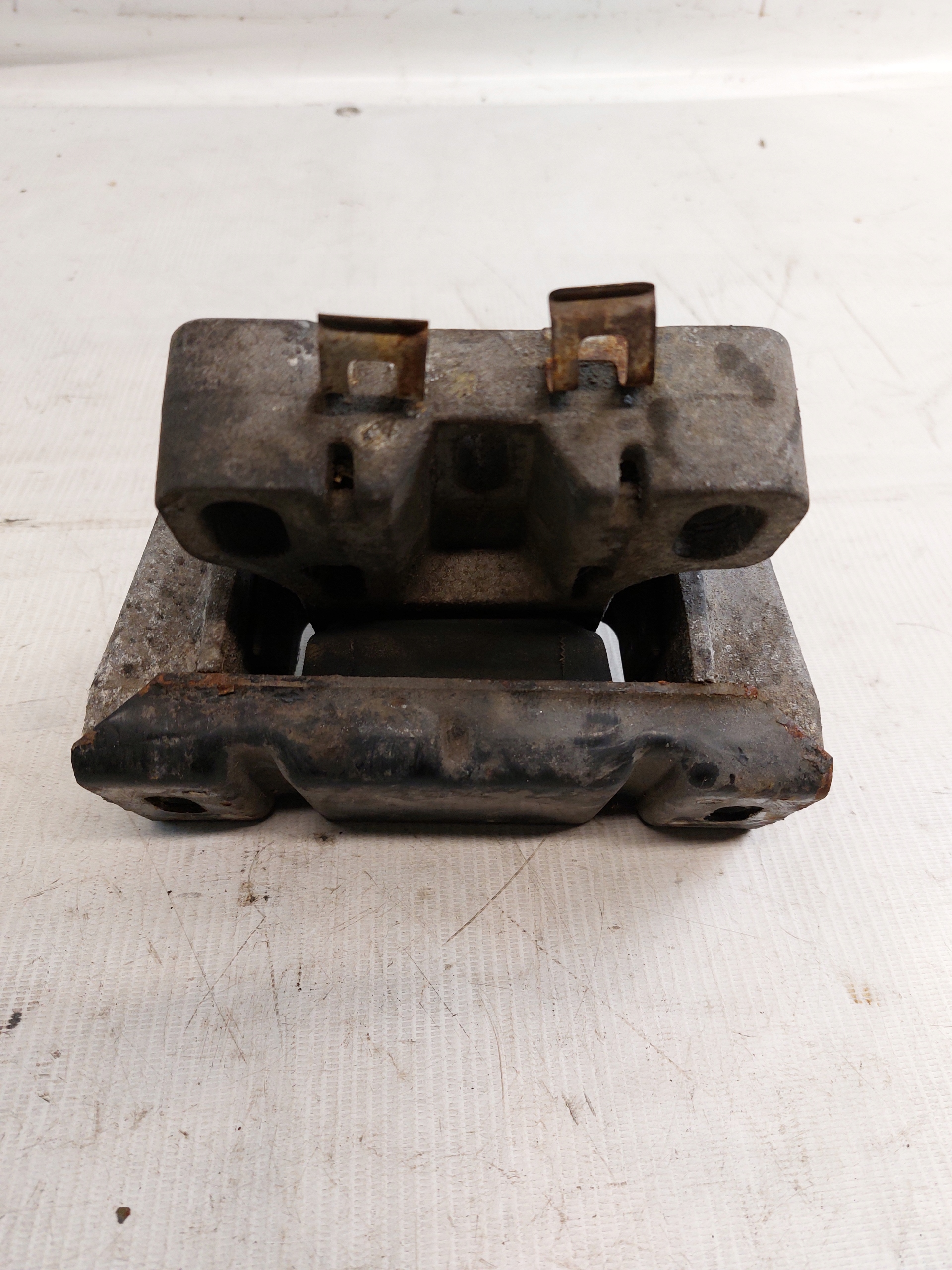 engine mount left AUDI A3 8L 1.6
