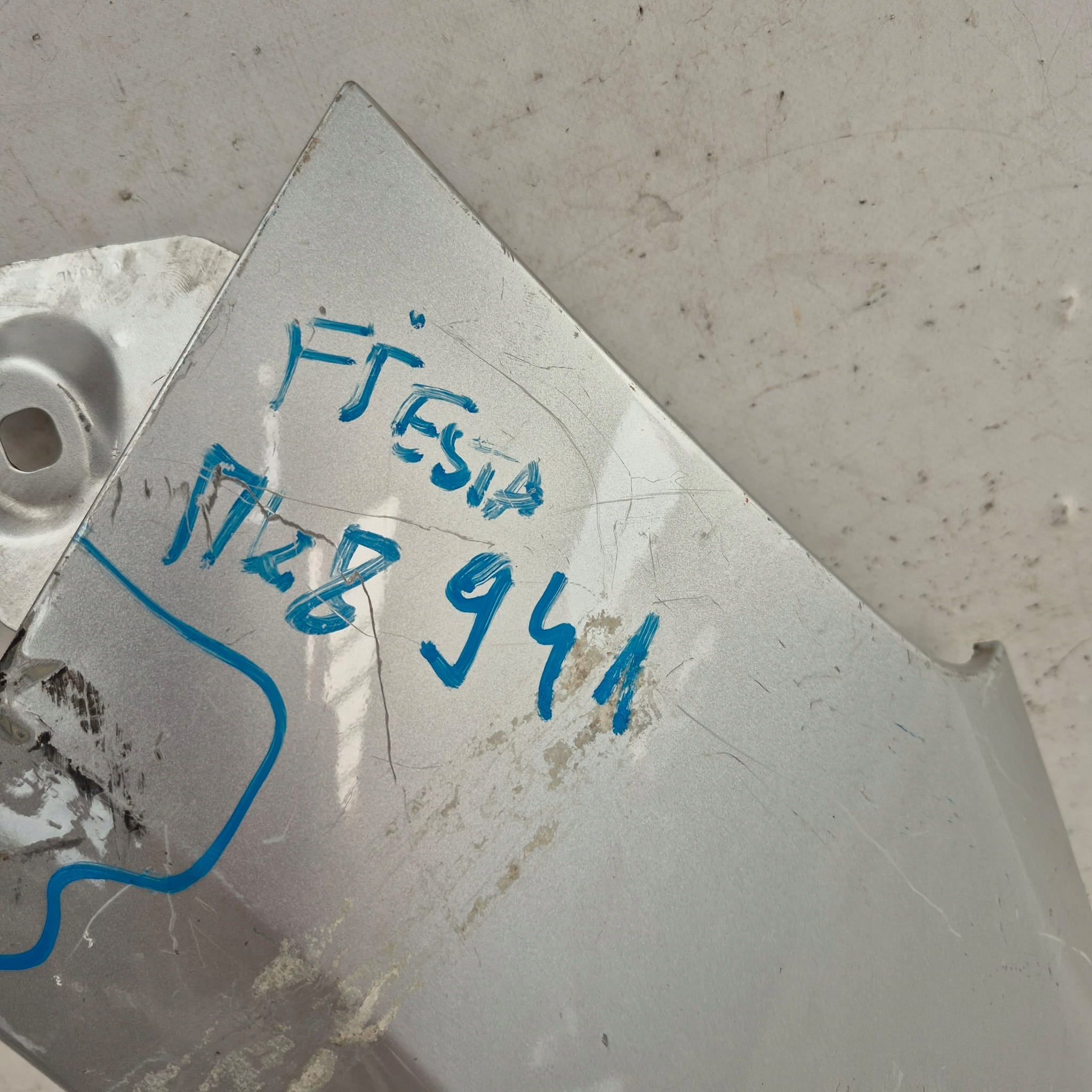 FORD FIESTA VIII 8 MK8 16-23 fender front front left