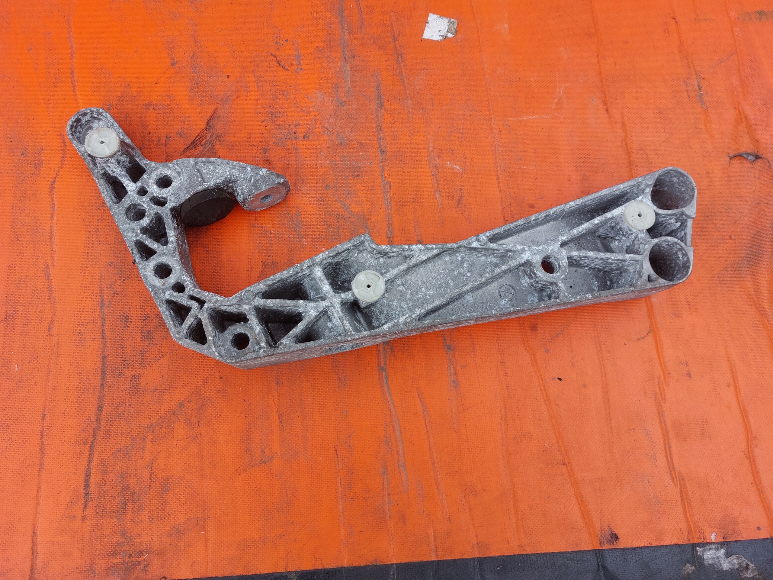 BMW G01 G02 G05 G06 Getriebehalter getriebe 8486998