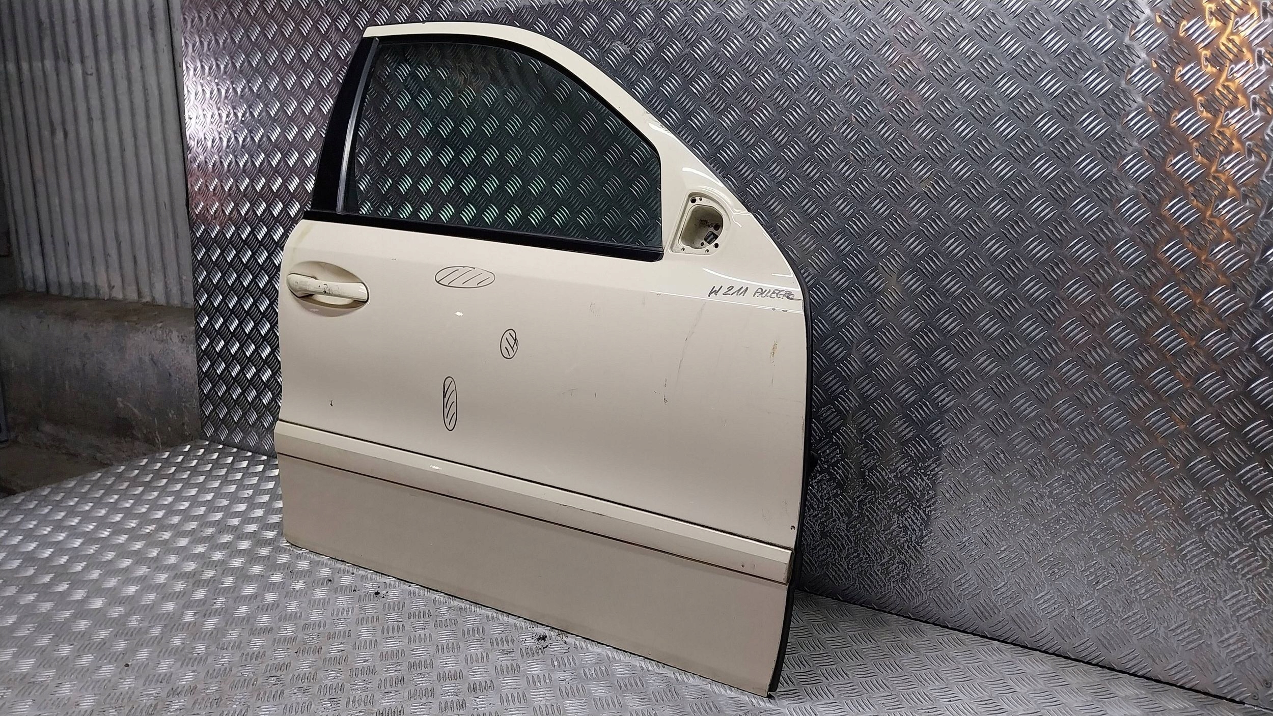 door front right MERCEDES E-KLASA W211 02
