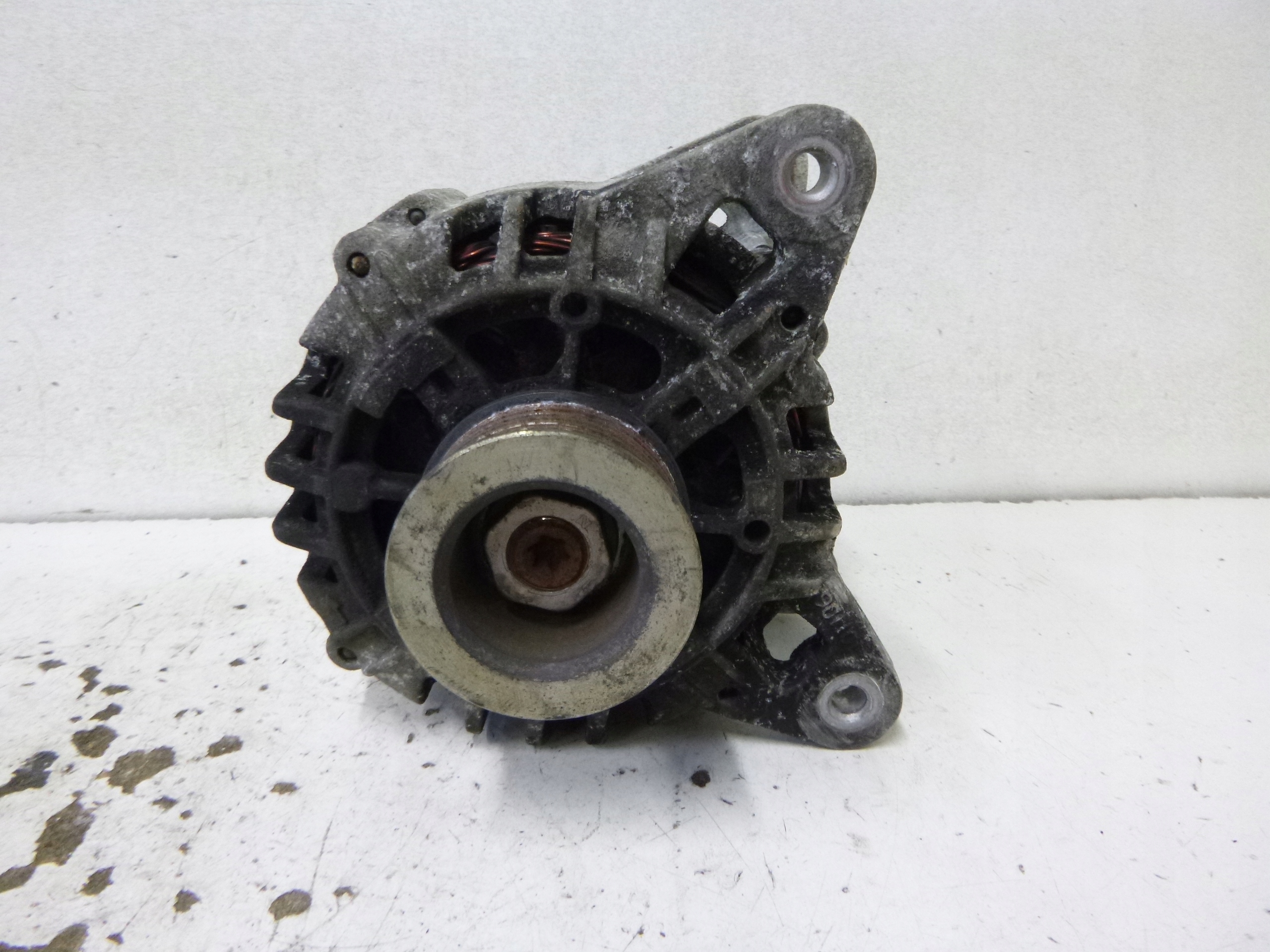 Alternator Renault Clio III 1.2 2005-2009 8200654541 TWINGO VALEO