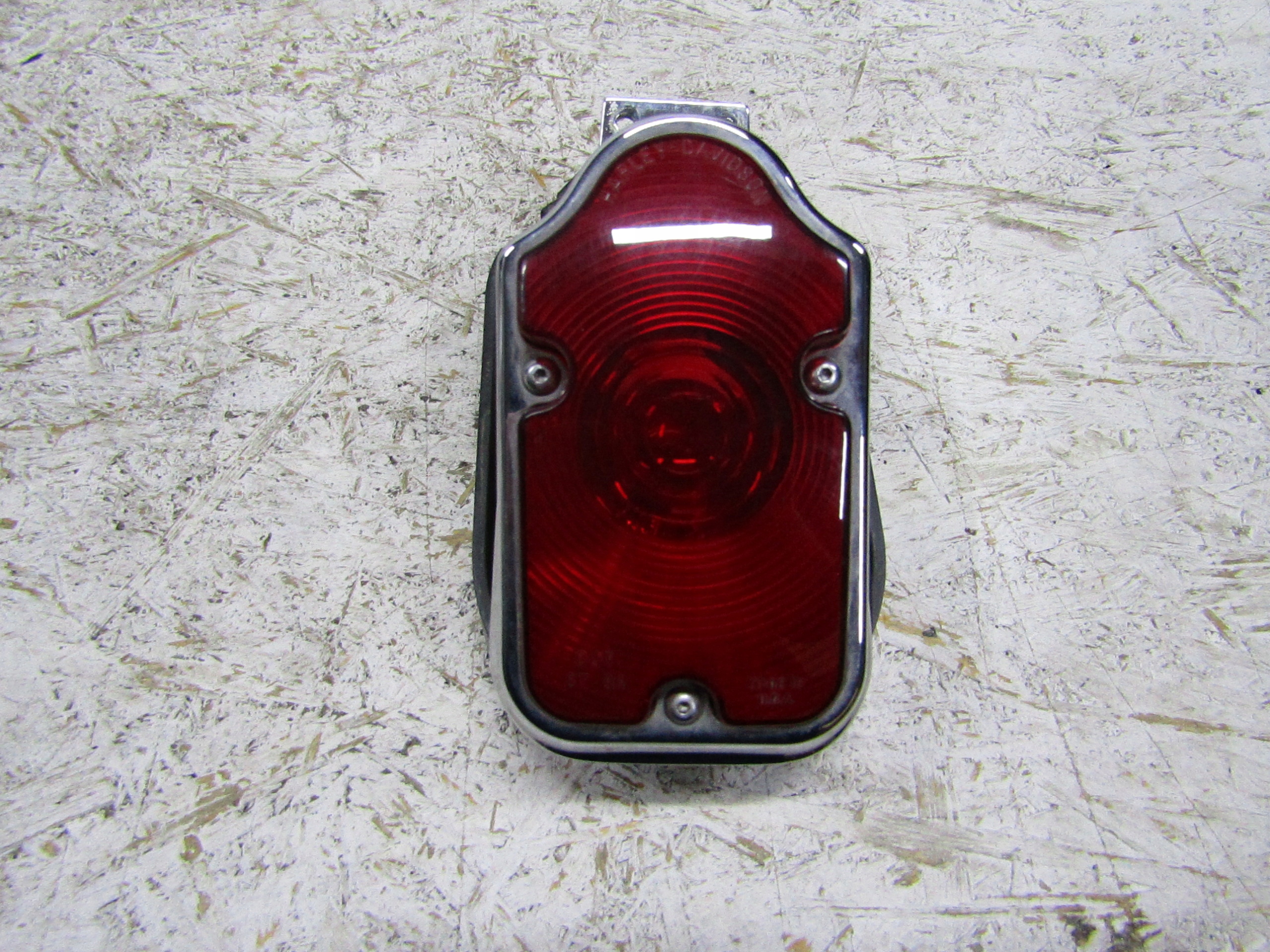 Harley Davidson Softail Deluxe задній ліхтар