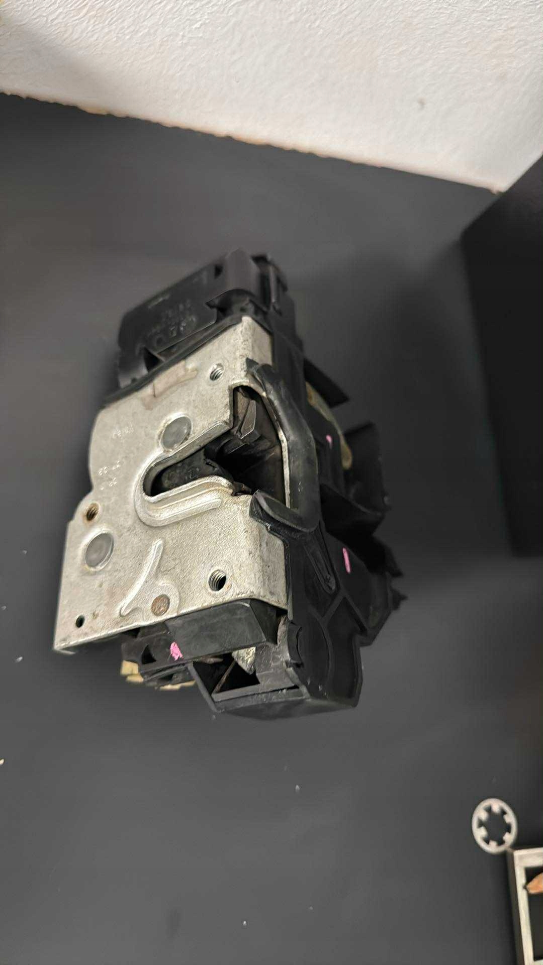 lock door left front SAAB 9-3 II 93 oe 12785538 - 7 pin front driver´s