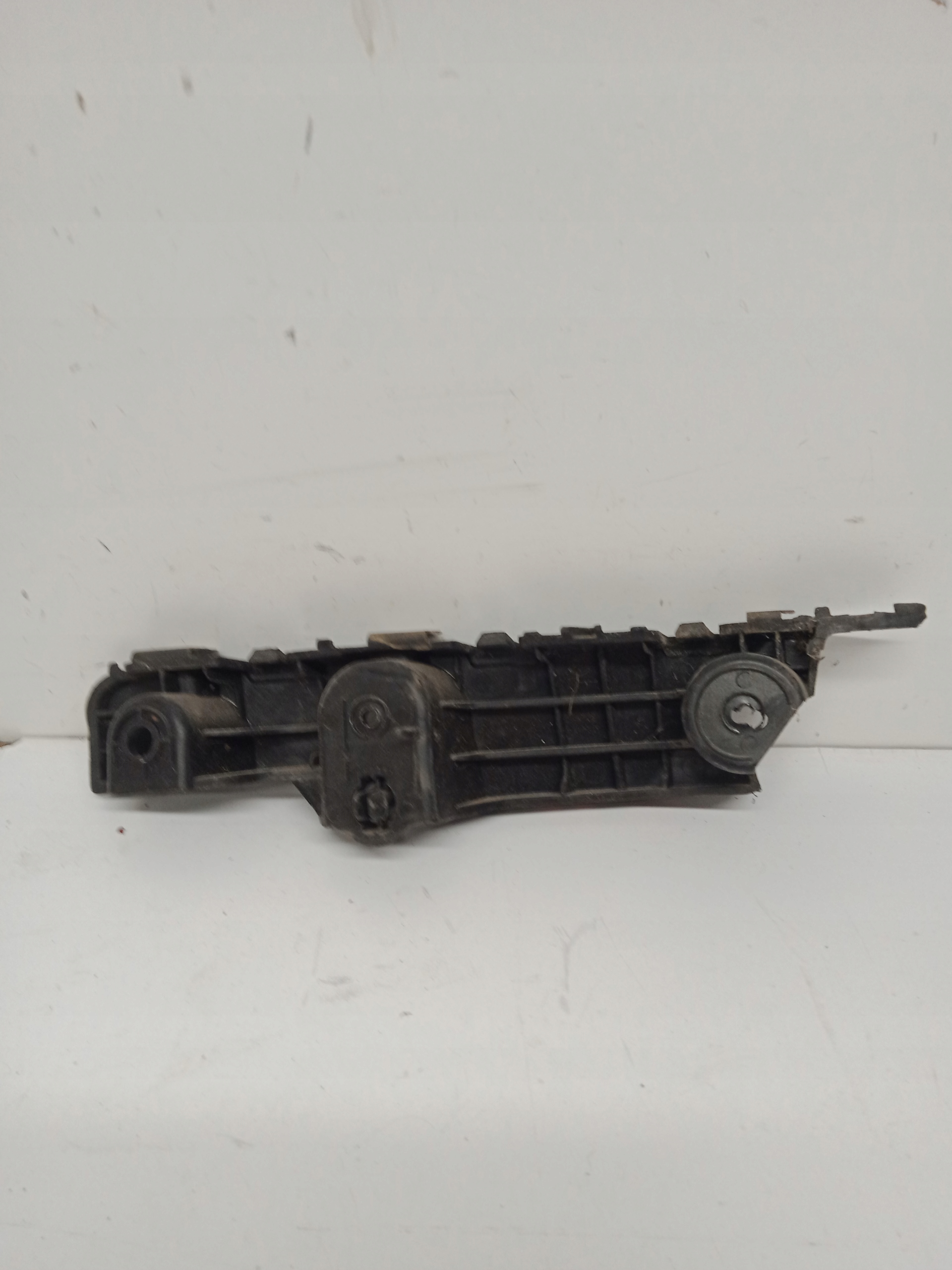 CHEVROLET AVEO T300 bumper bracket left front 95462002 2011