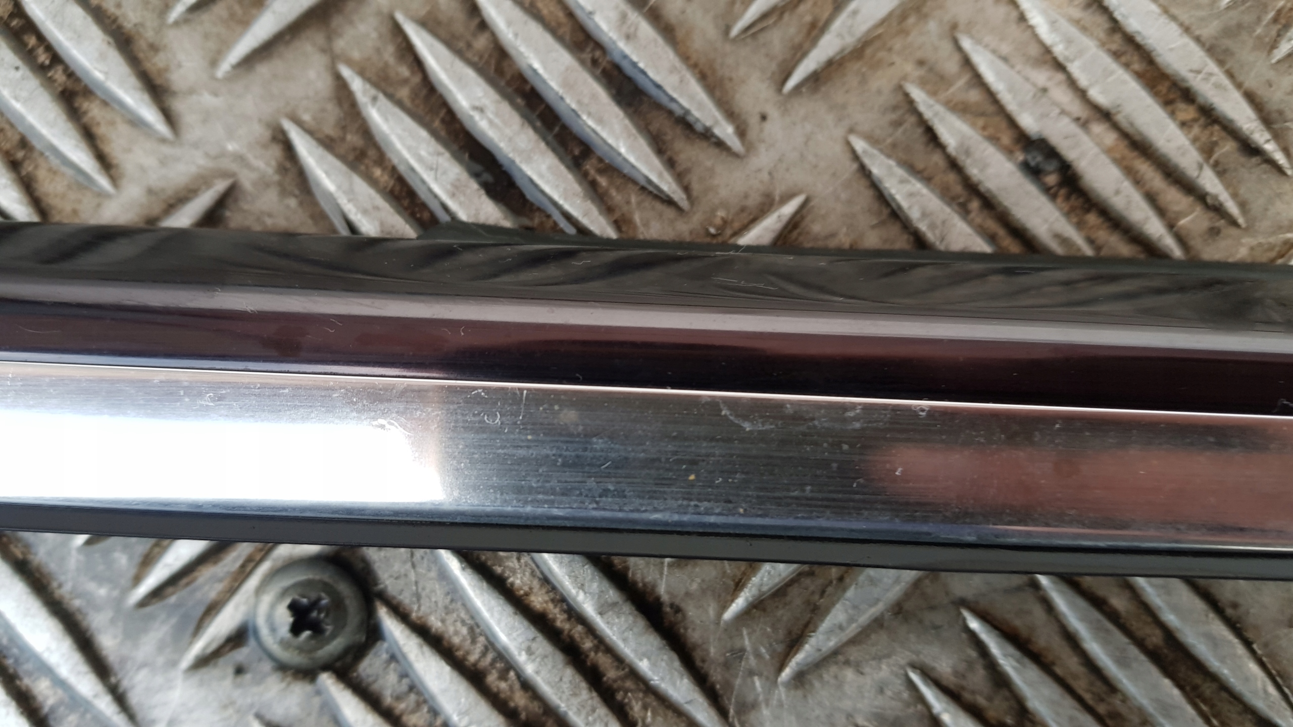 MERCEDES W220 moulding dust left front