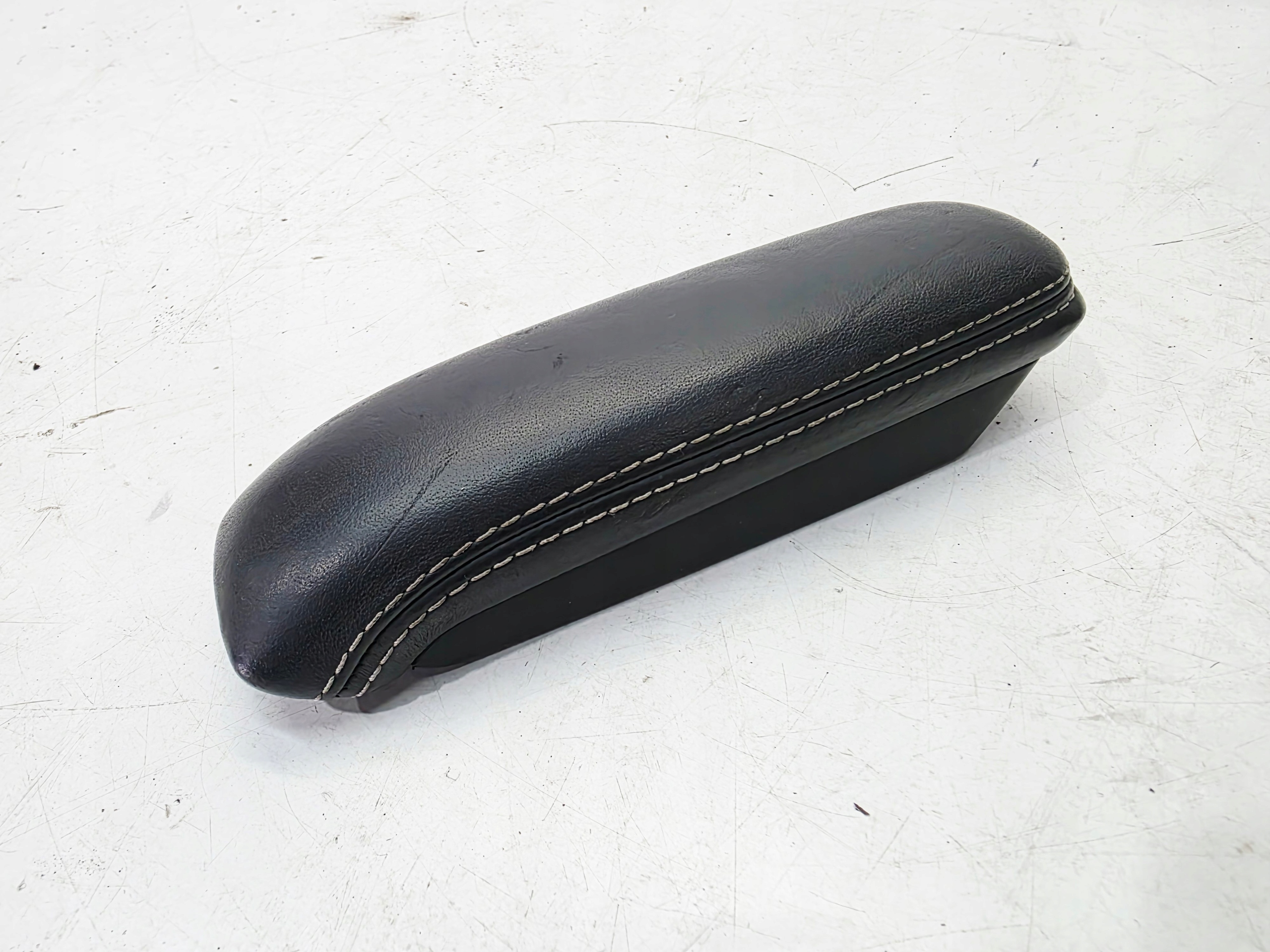 armrest front leather AUDI TT 8J 8J0864209 8J0864339