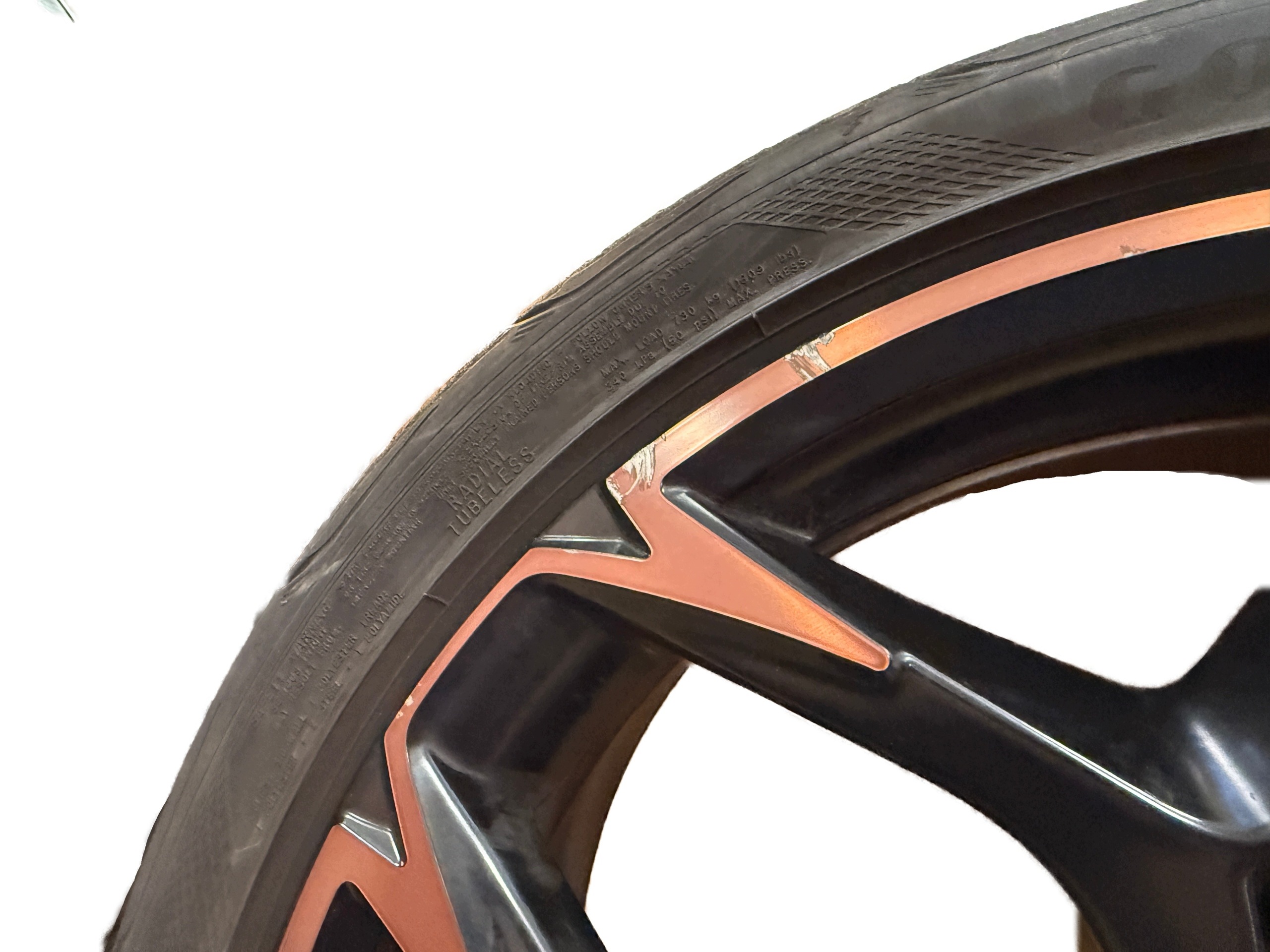 CUPRA FORMENTOR wheels discs 255/35R20 GOODYEAR