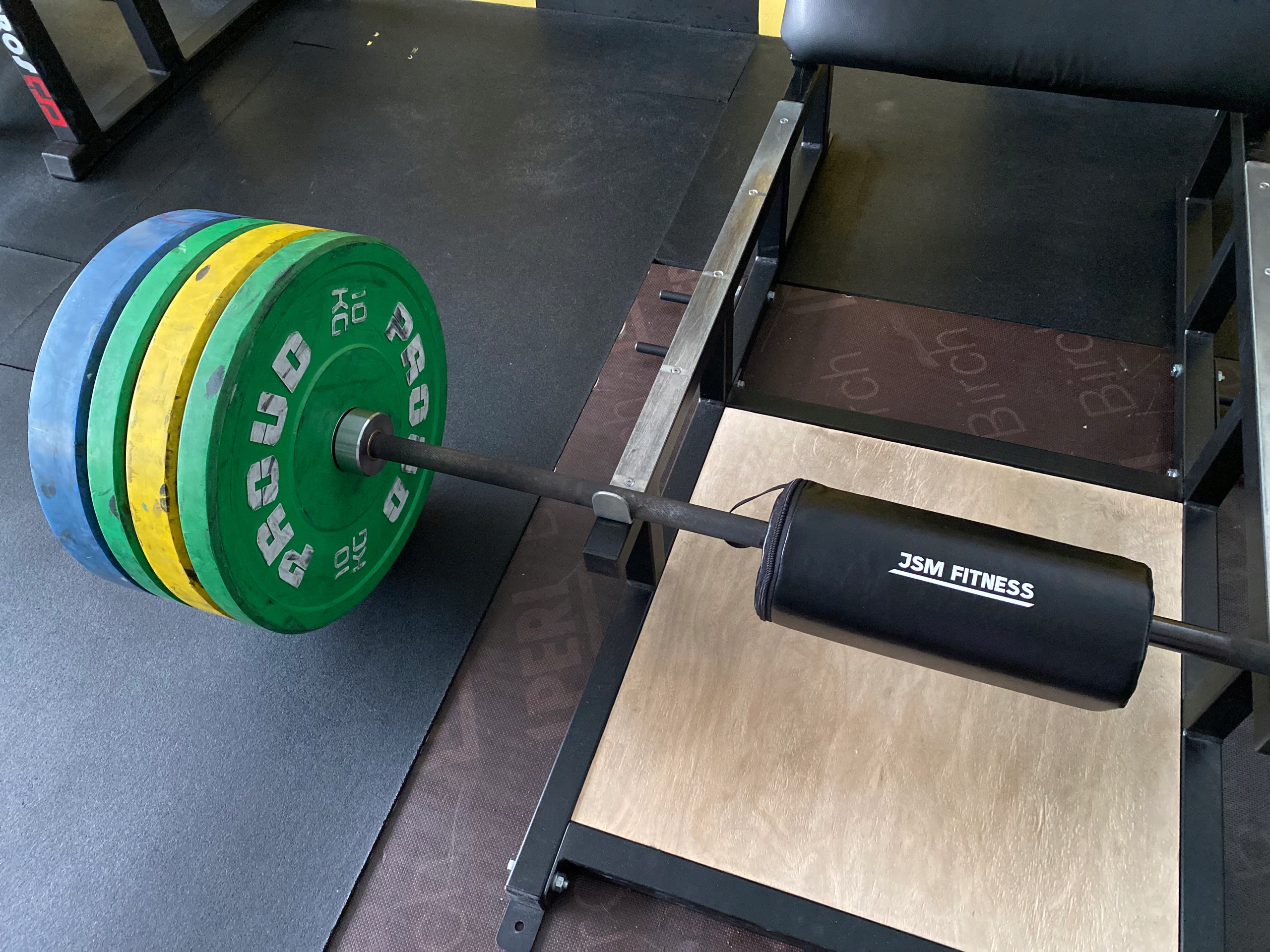 PIANKA OCHRANIACZ NA GRYF DO HIP THRUST NA SZTANGĘ GRUBA OSŁONA CZARNA Rodzaj prosty