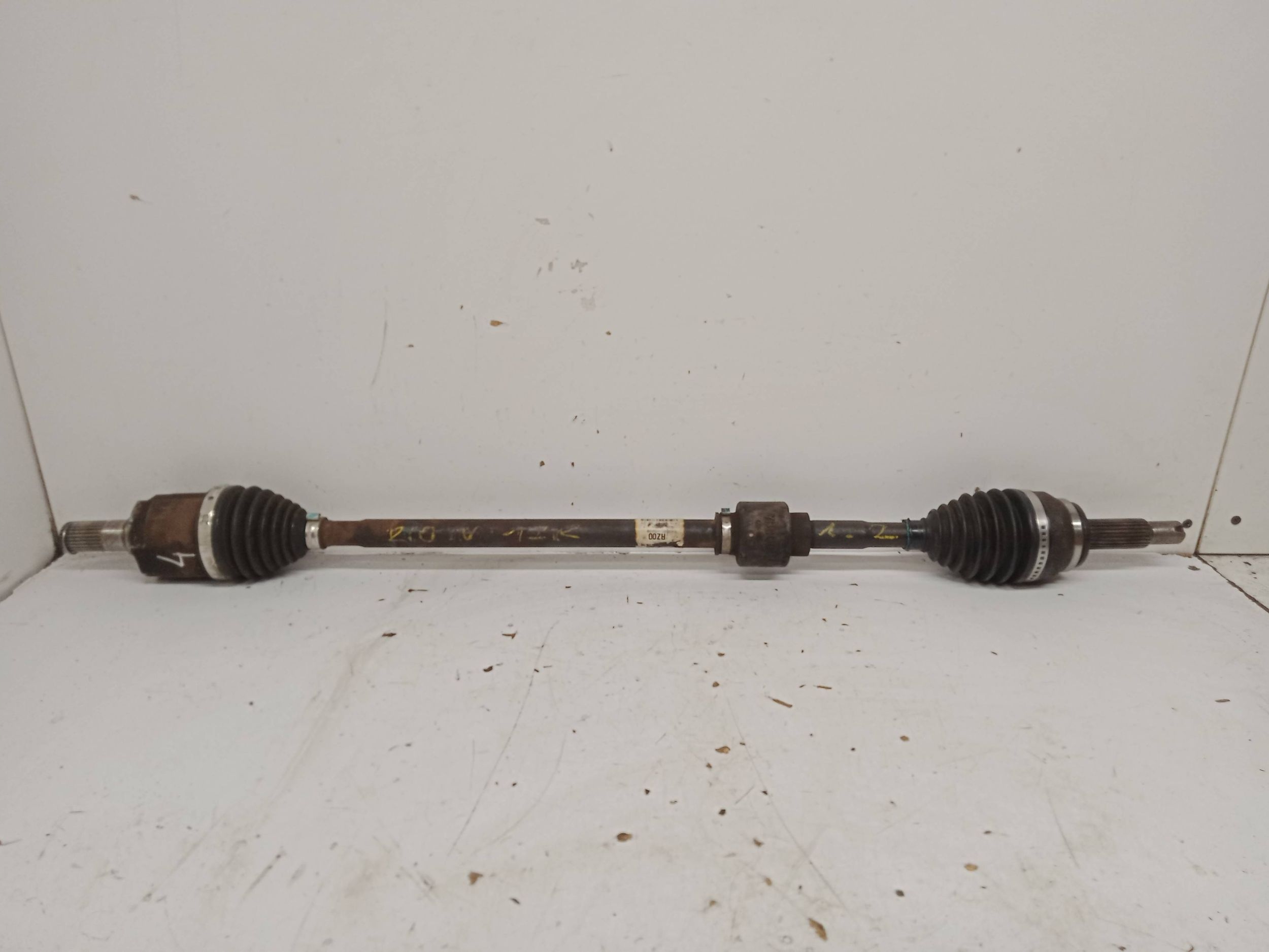 KIA RIO IV semi-axis complete right 1,2 2017