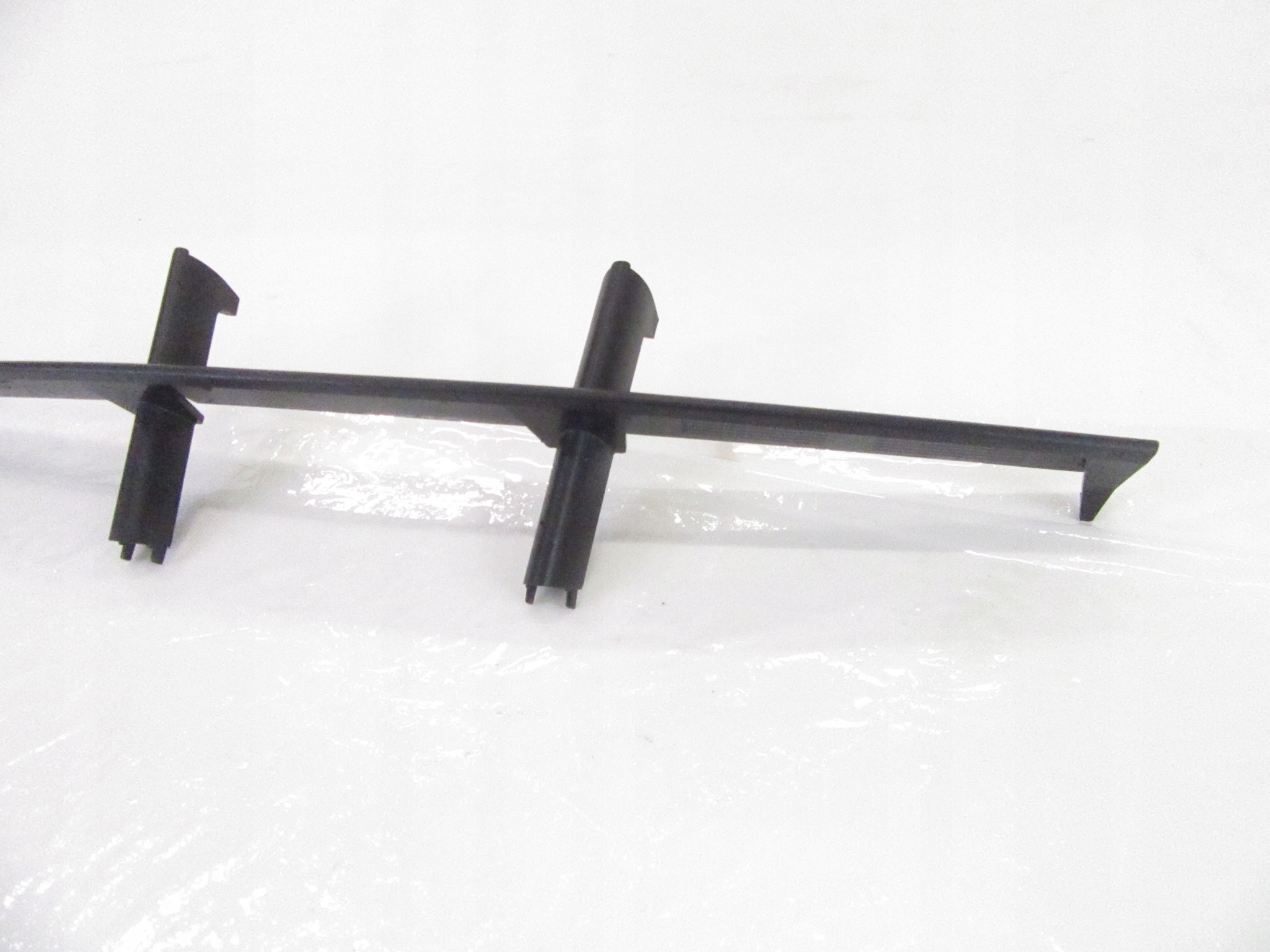 Lüftungsgitter Blende Abdeckung der Stoßstange mitte BMW e60 e61 Sedan KOMBI