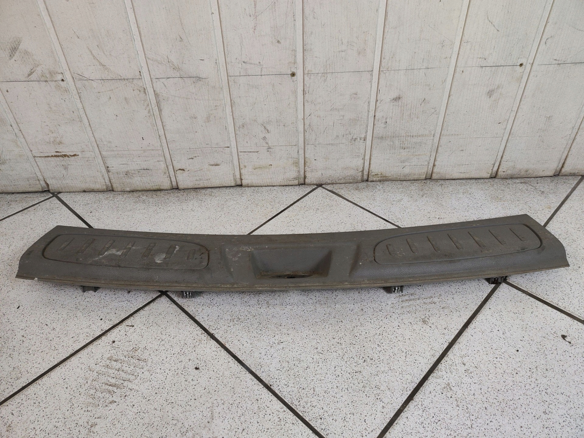 RIVESTIMENTO posteriore Dodge Durango 3 2012 1NE03BD3AC
