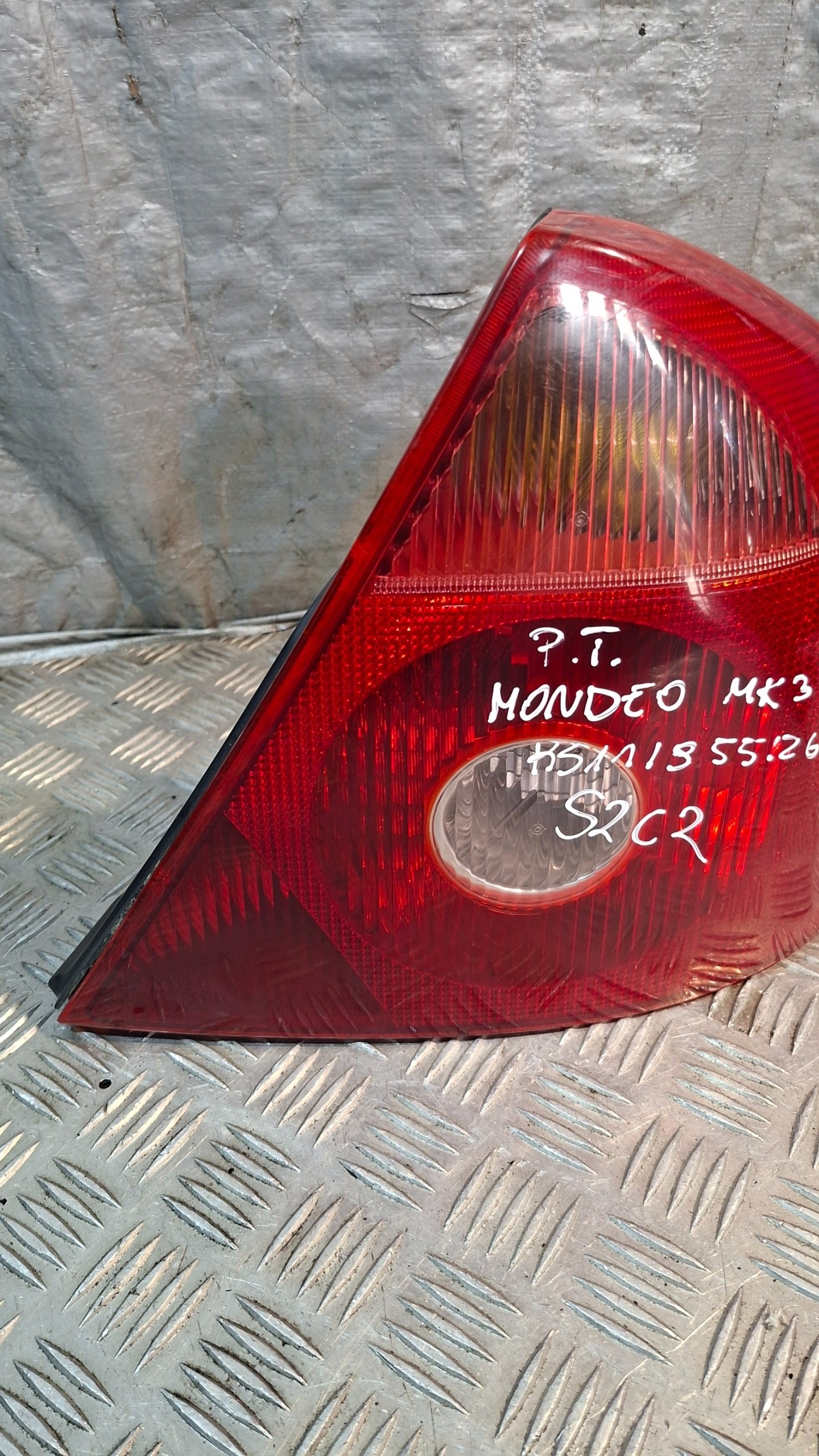 light right rear part FORD MONDEO MK3