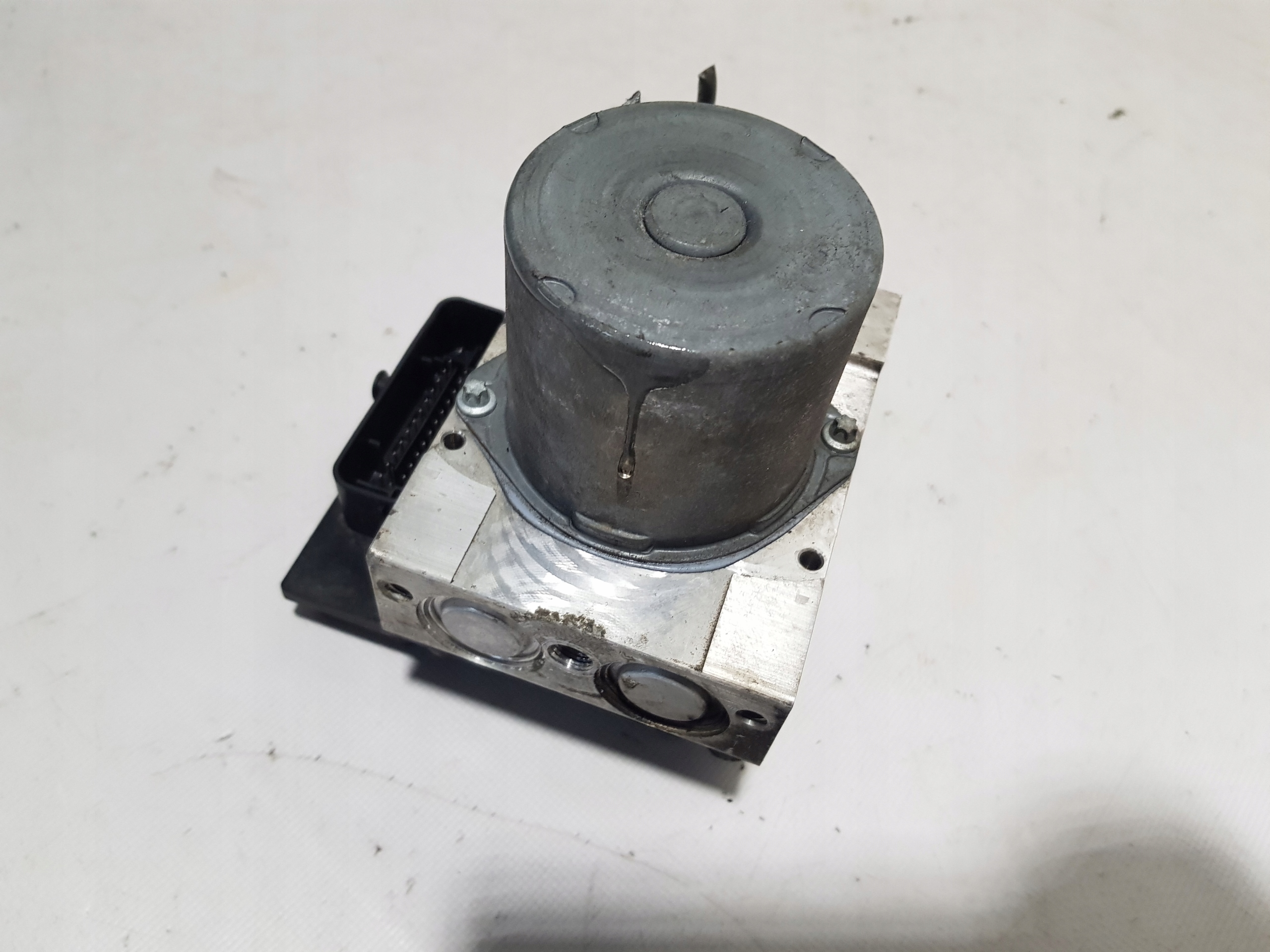 Pompa ABS MERCEDES CLS W218 W212 2184313212